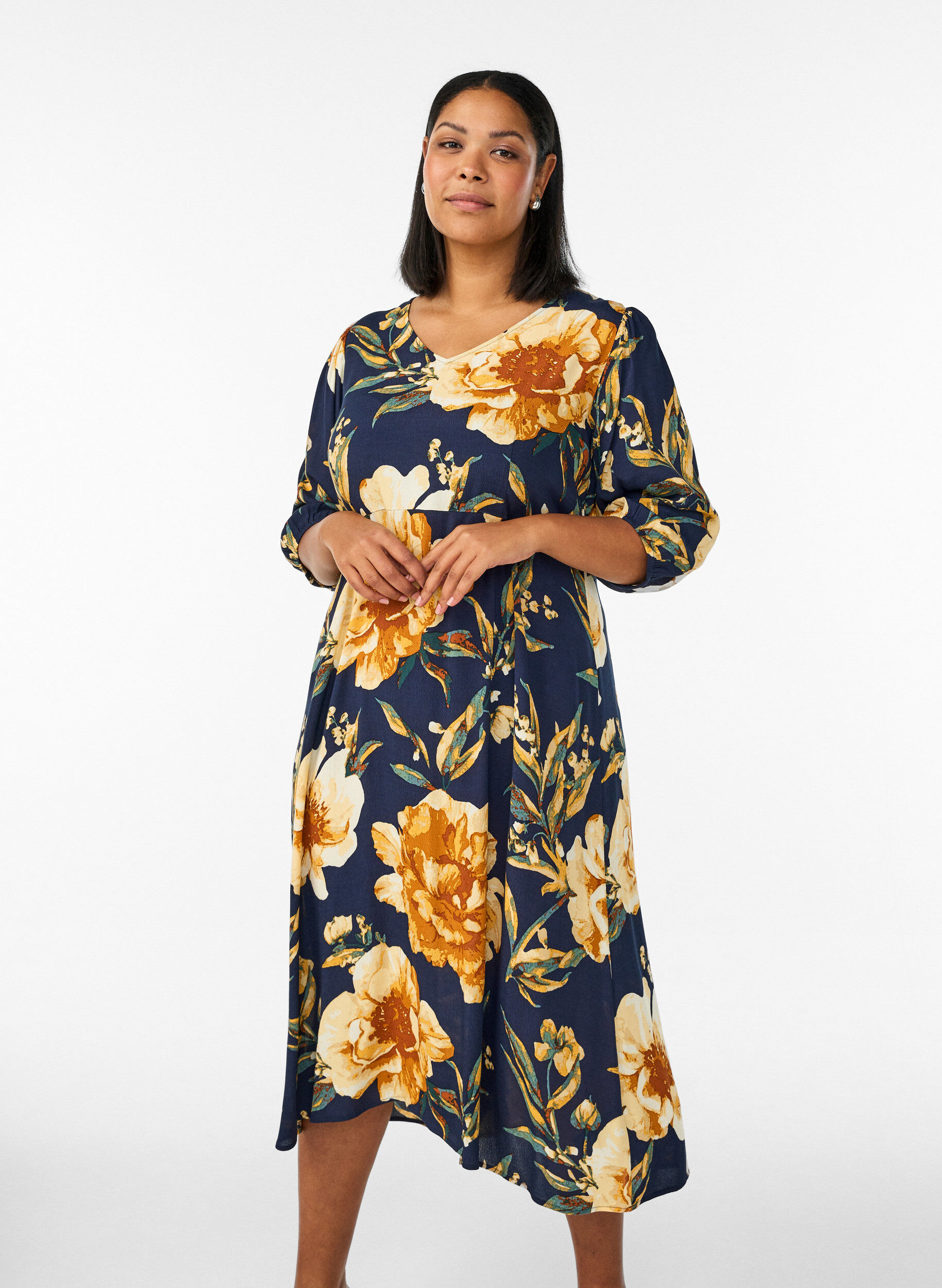 Robe mi-longue avec imprim&eacute; floral et manches 3/4, Bleu, Model