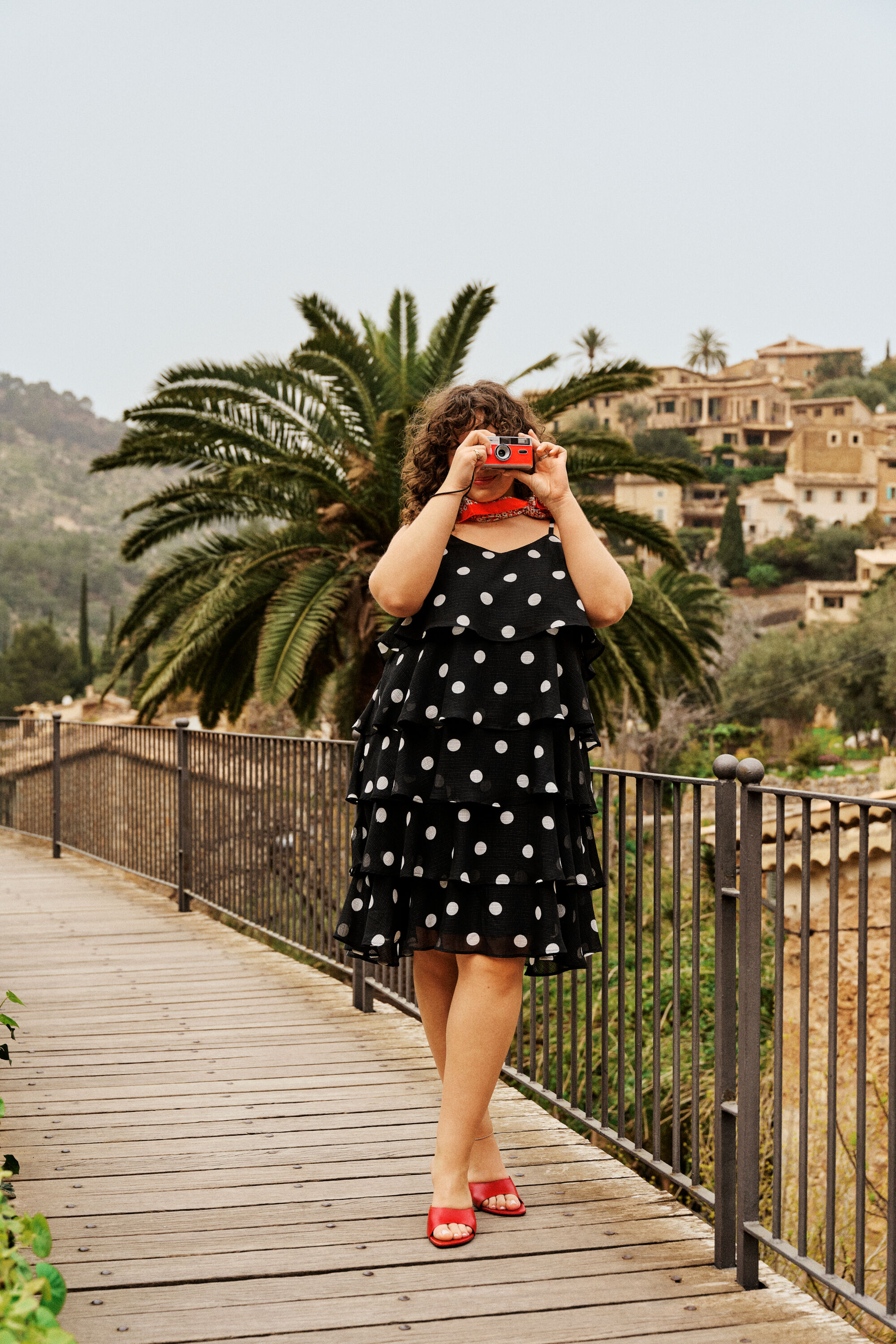 Zizzi&Eacute;l&eacute;gance &agrave; pois avec du caract&egrave;re, , Model