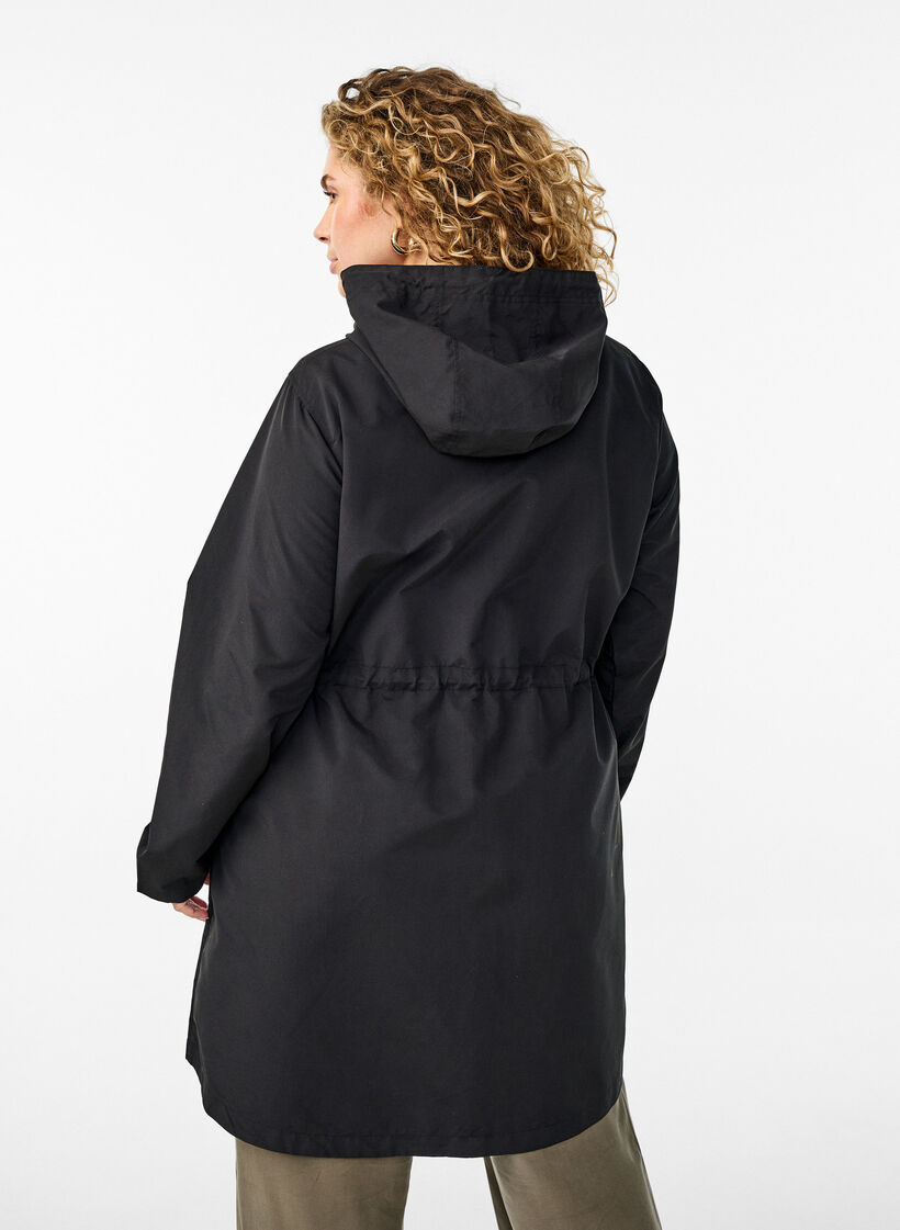 Parka l&eacute;g&egrave;re avec capuche, Noir, Model image number 2