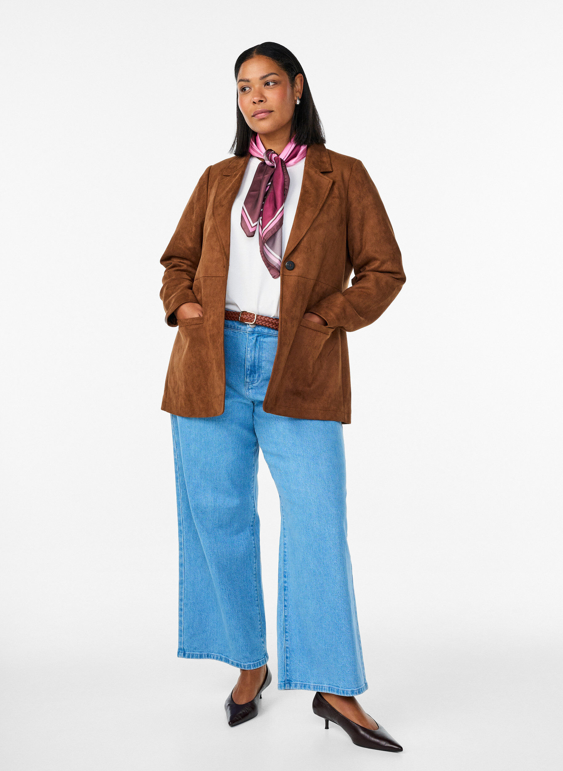 Zizzi Blazer en su&eacute;dine, Marron, Model image number 1