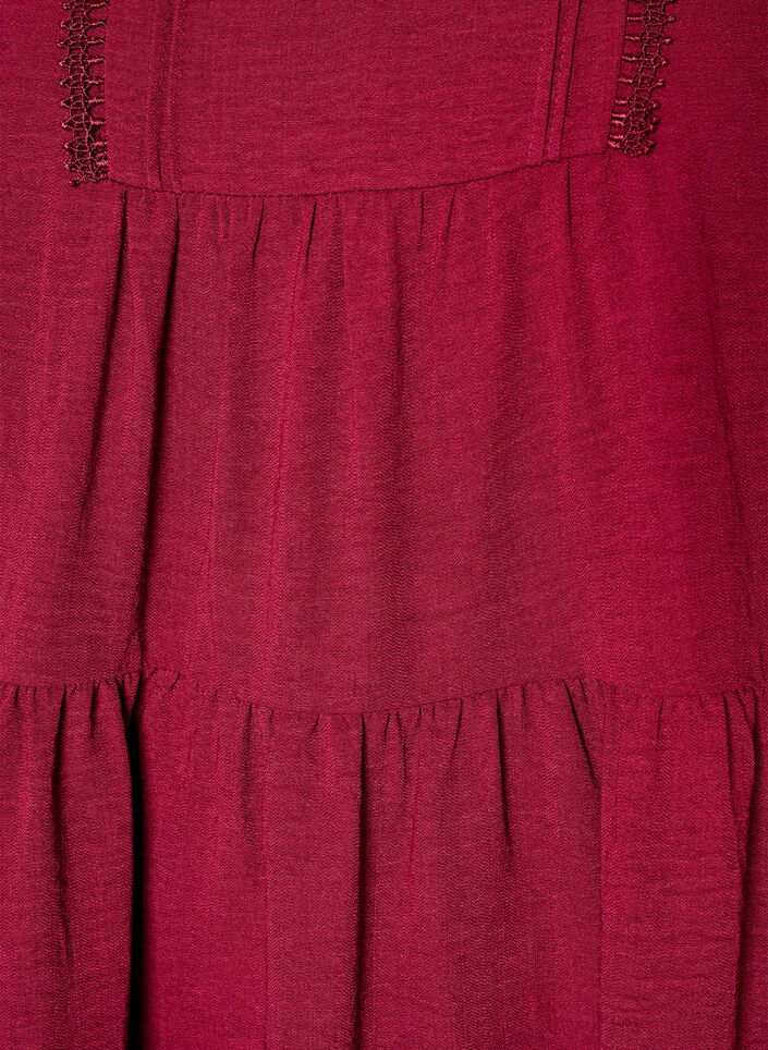 Robe coupe &eacute;vas&eacute;e avec une taille empire, Rouge, Packshot image number 2