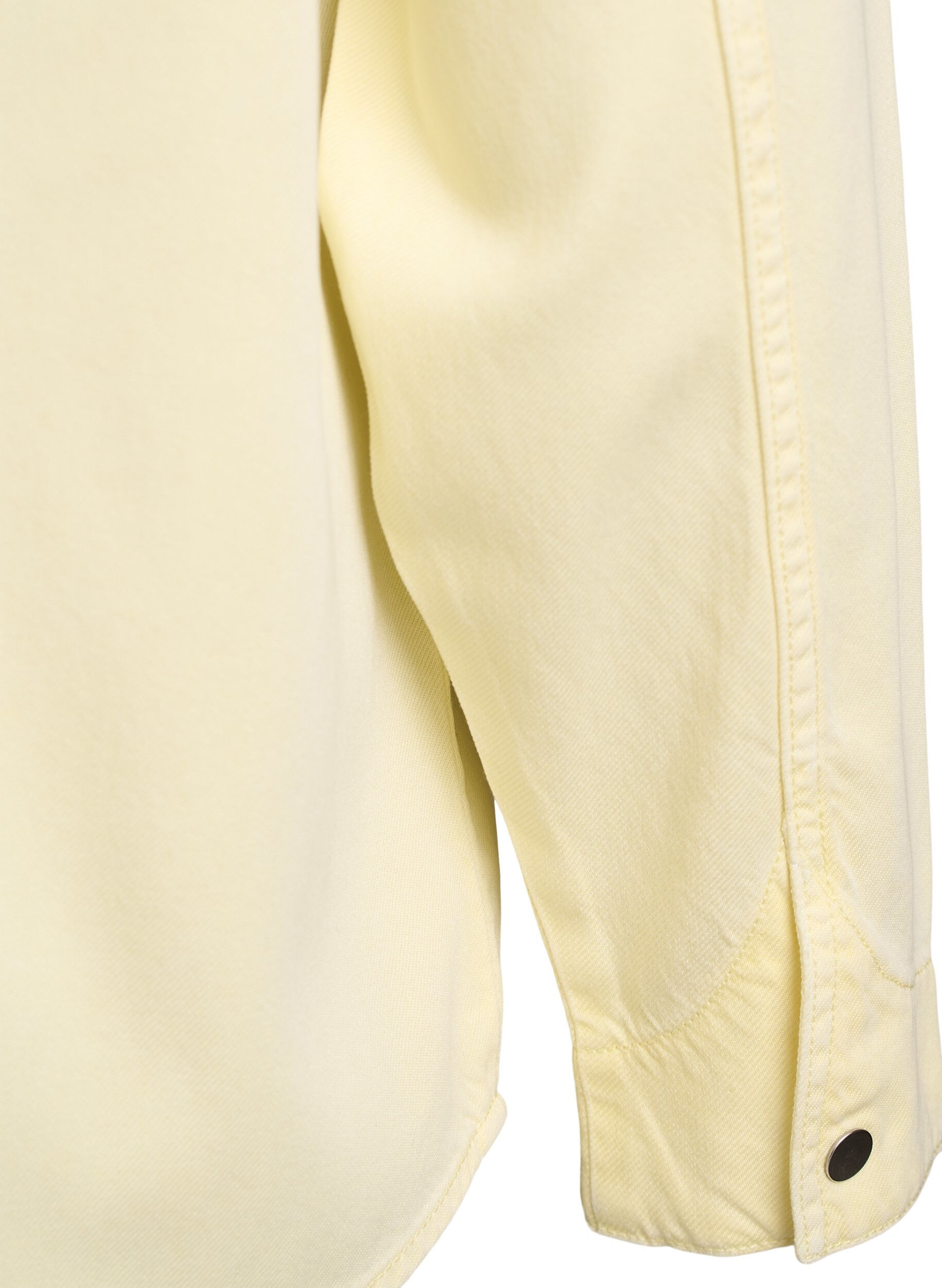 Zizzi Chemise en jean avec poches poitrine, Jaune clair, Packshot image number 3