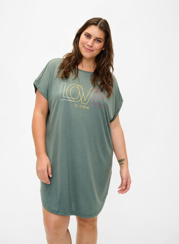 Chemise de nuit à manches courtes avec imprimé de texte, Balsam Green Love, Model image number 0