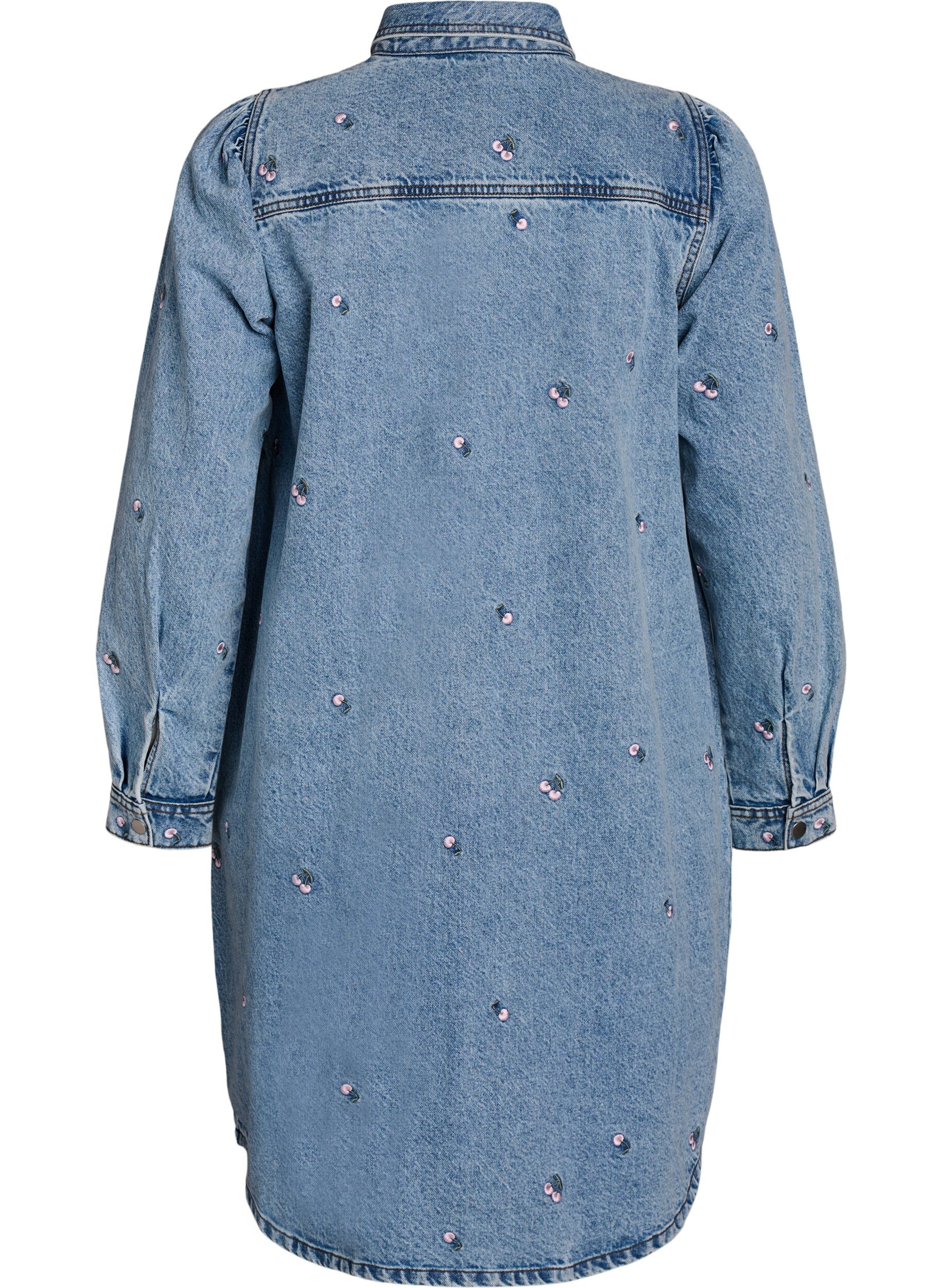 Zizzi Robe en jean avec imprim&eacute; cerises et poches poitrine, Bleu Clair, Packshot image number 1