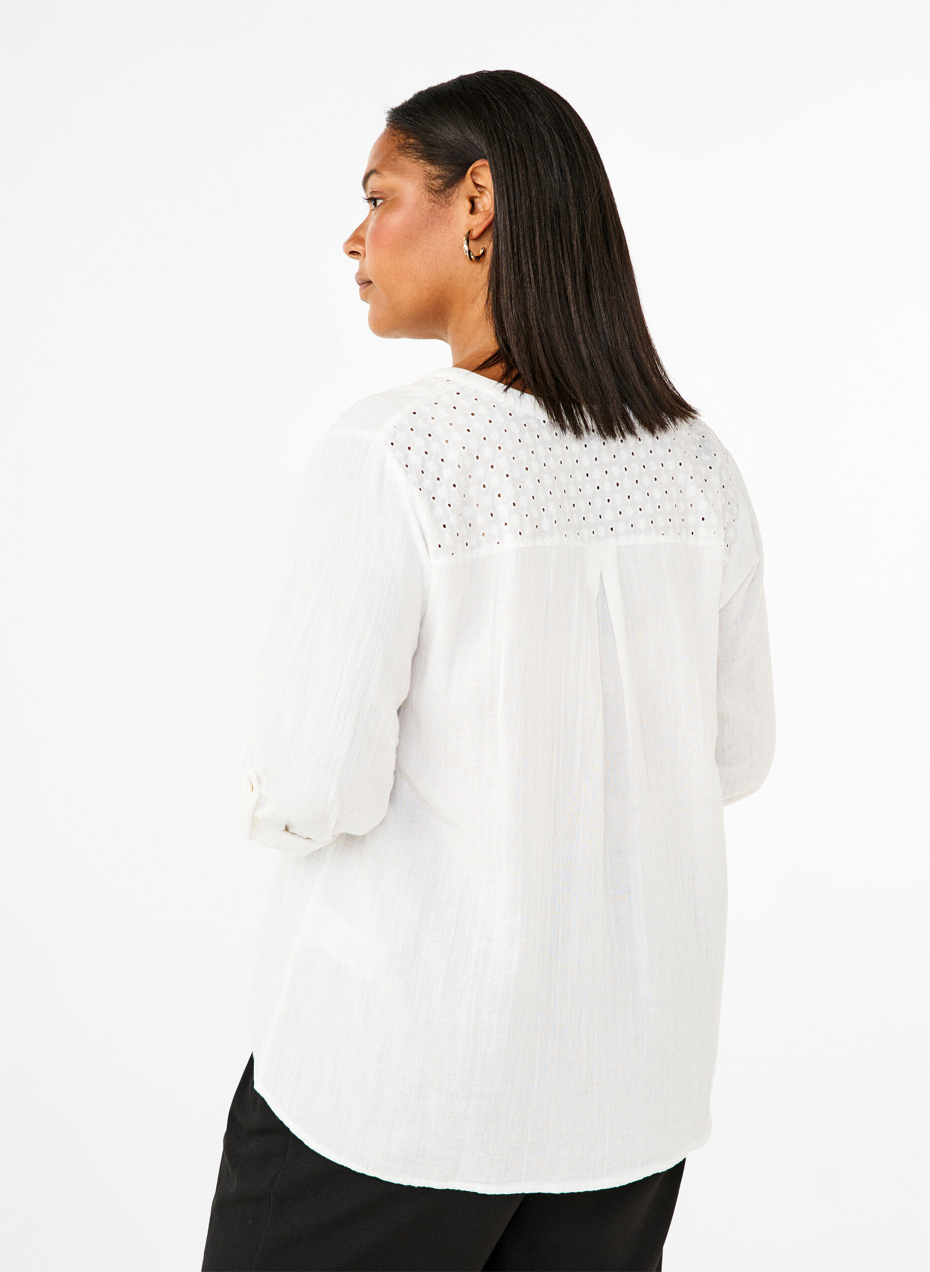 Zizzi Chemisier en coton &agrave; broderie anglaise et manches 3/4, Bright White, Model image number 1