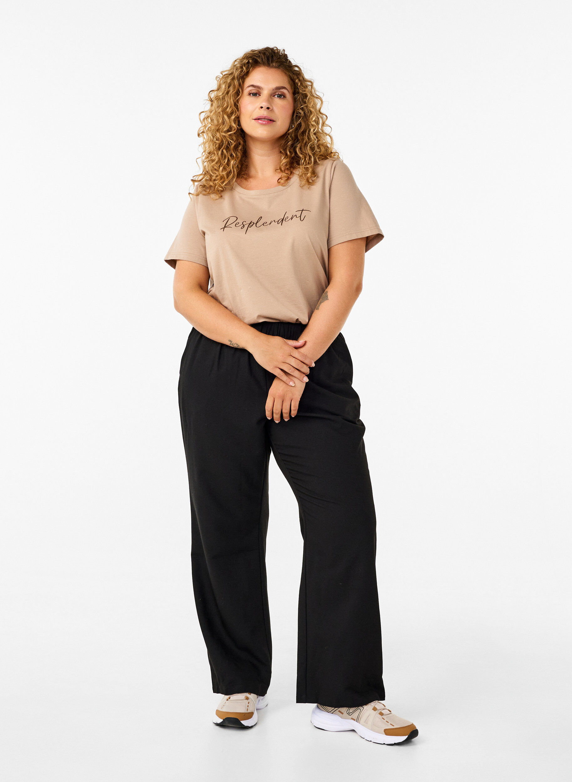 ZizziPantalon &eacute;vas&eacute; avec taille &eacute;lastiqu&eacute;e, Noir, Model image number 0