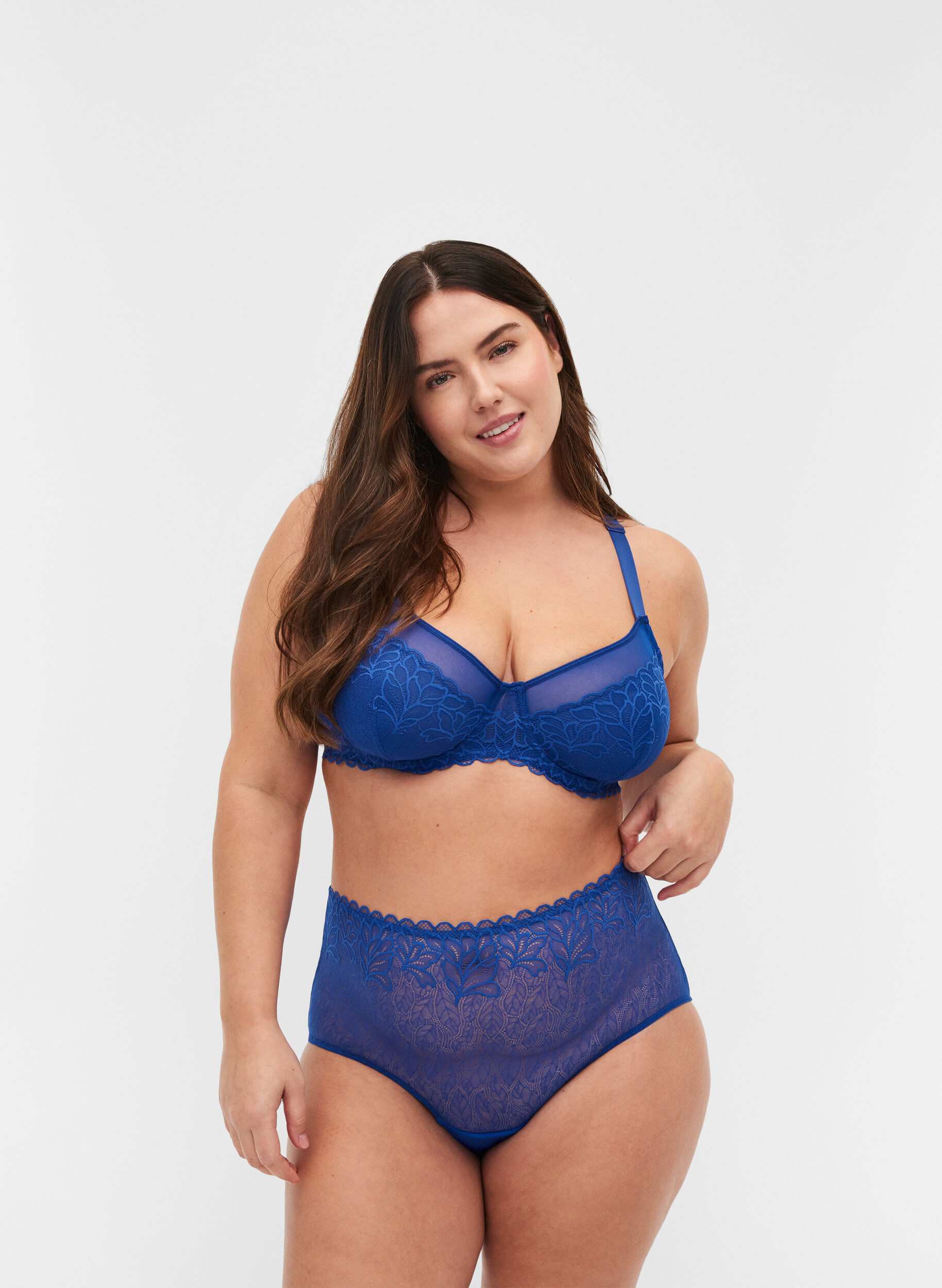 Zizzi Culotte en dentelle avec taille extra haute, Surf the web, Model image number 0