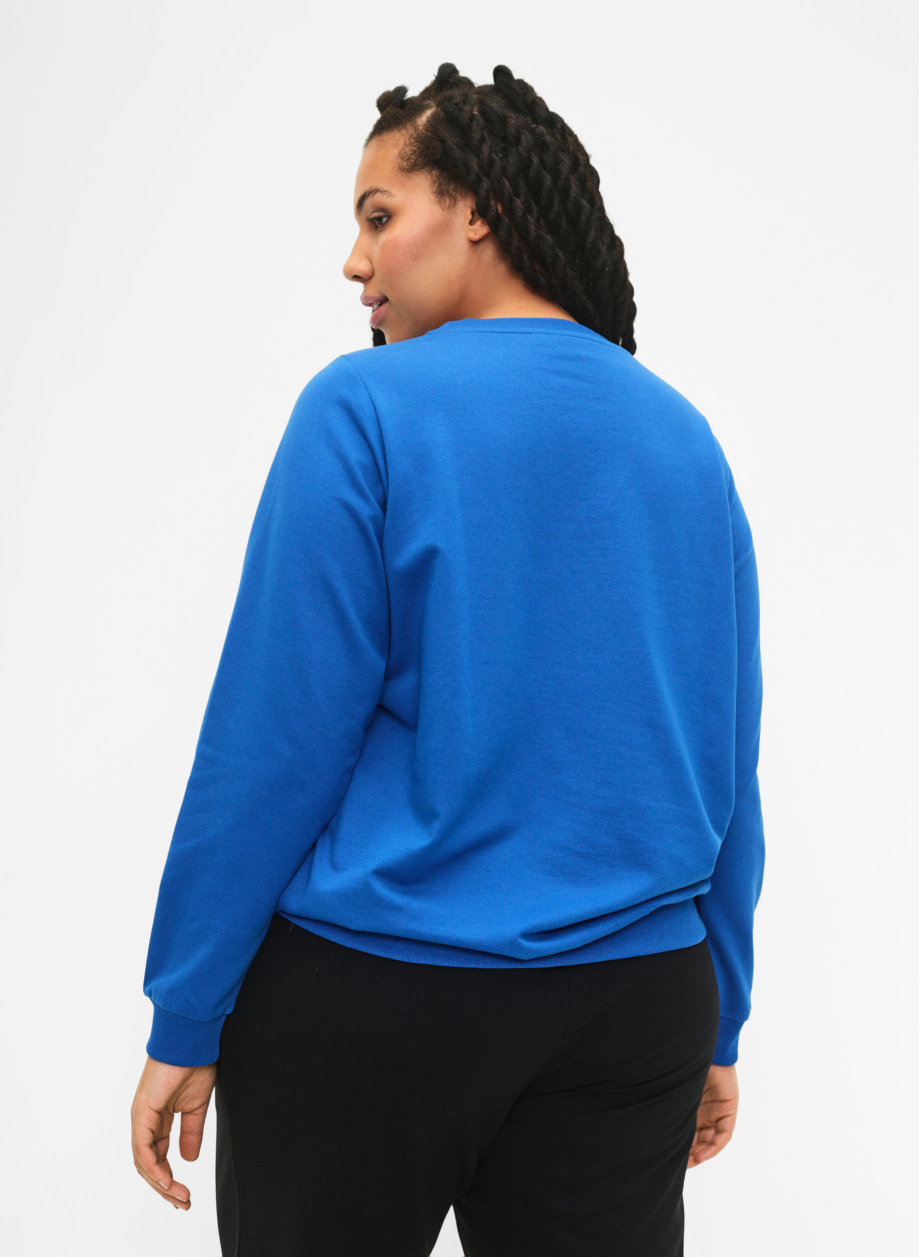 Zizzi Sweatshirt avec texte, Victoria b. W. Reset, Model image number 1