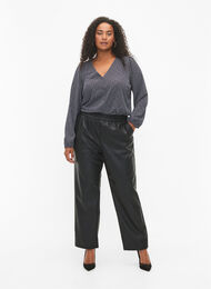 Pantalon en simili-cuir avec poches, Black, Model