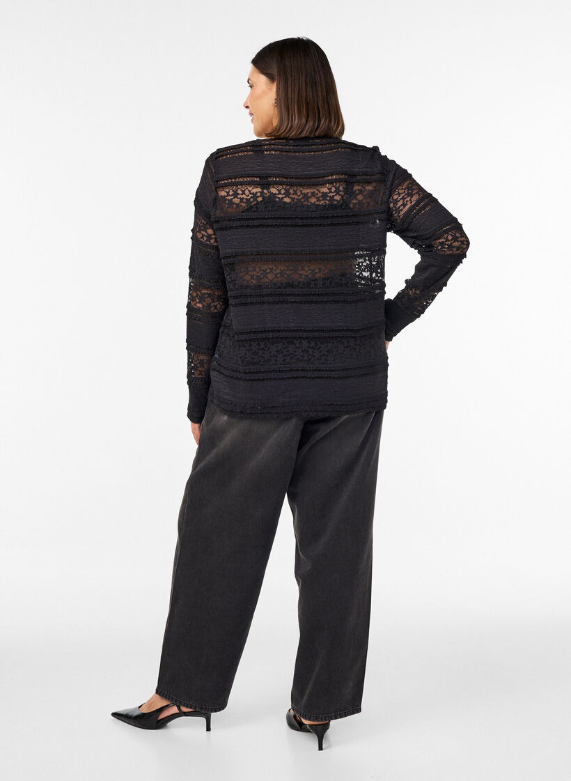 Blouse en dentelle avec manches longues, Noir, Model image number 2