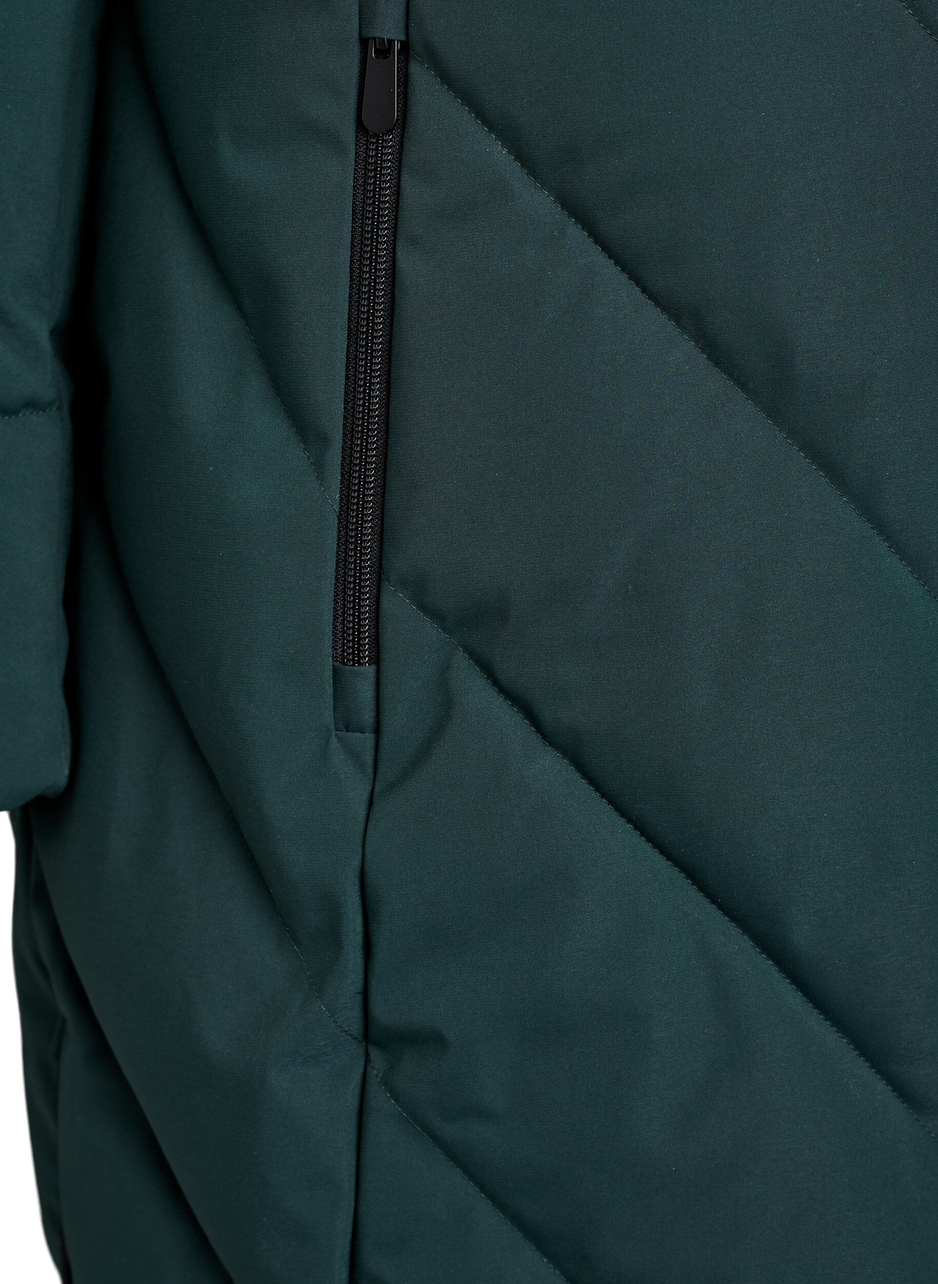 Zizzi Long manteau d'hiver &agrave; fermeture &agrave; attaches et col en fausse fourrure, Vert fonc&eacute;, Packshot image number 3