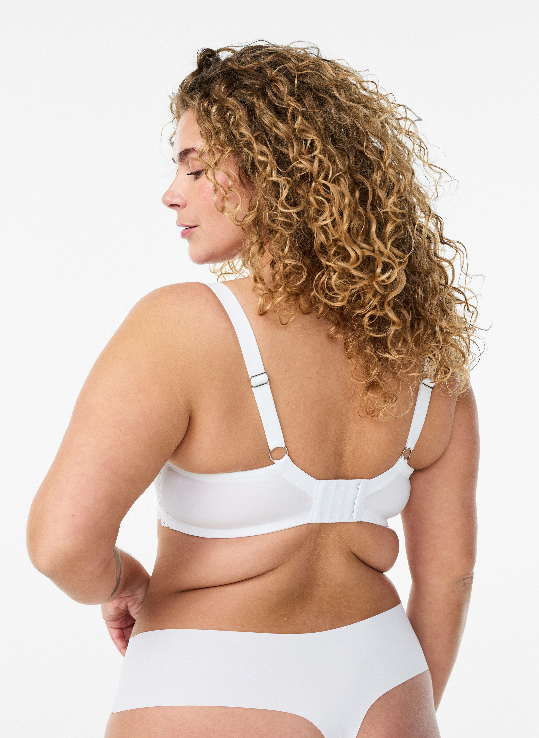 Zizzi Soutien-gorge moul&eacute; avec broderie anglaise, Blanc, Model image number 2