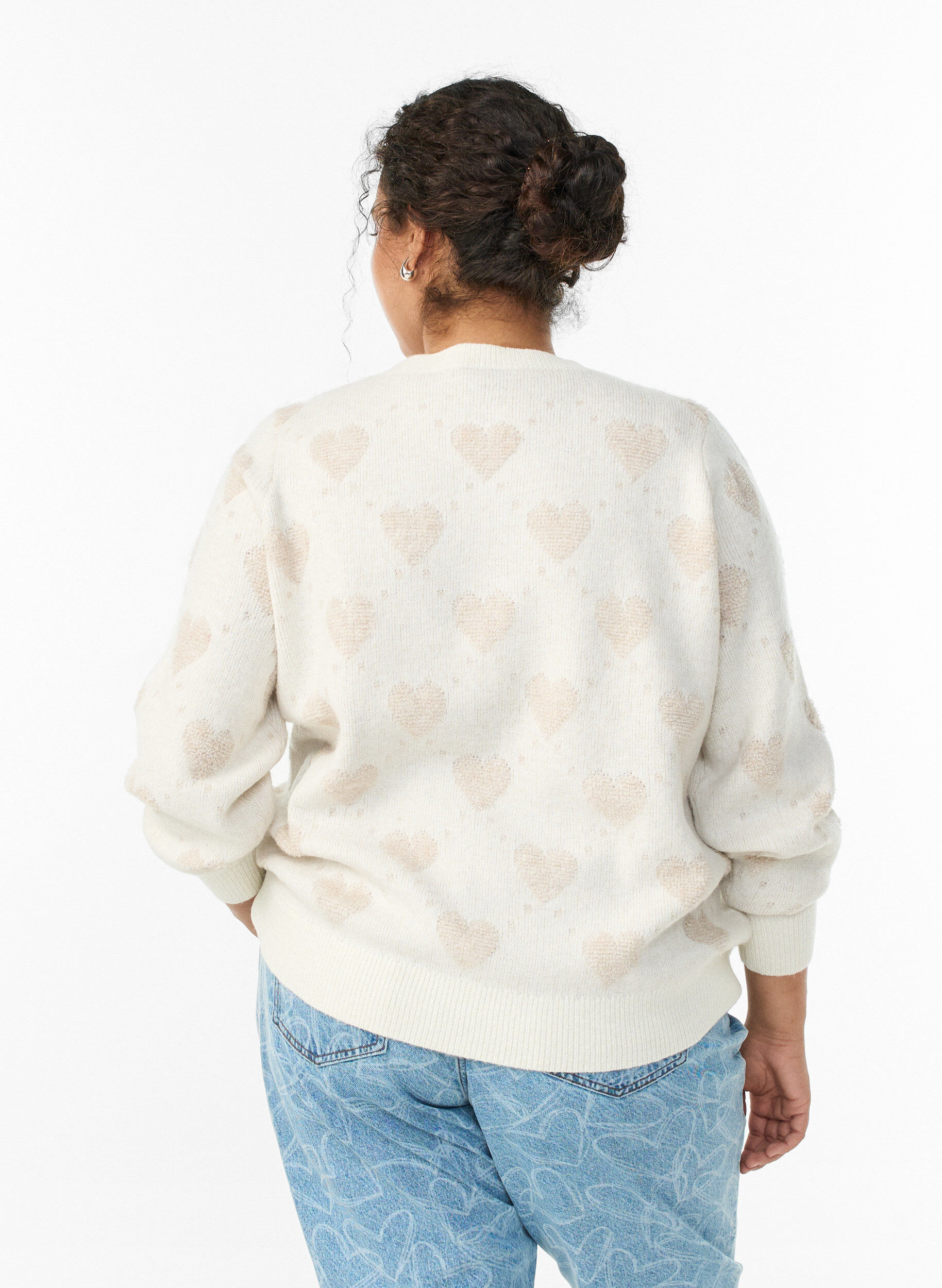 Zizzi Cardigan &agrave; c&oelig;urs et boutons dor&eacute;s, Beige, Model image number 2