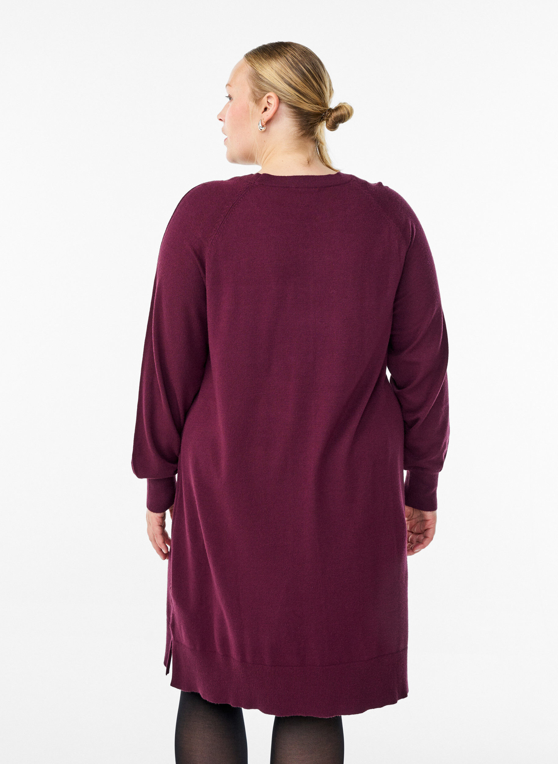 Zizzi Robe courte en maille &agrave; manches raglan et couture centrale, Bordeaux fonc&eacute;, Model image number 2