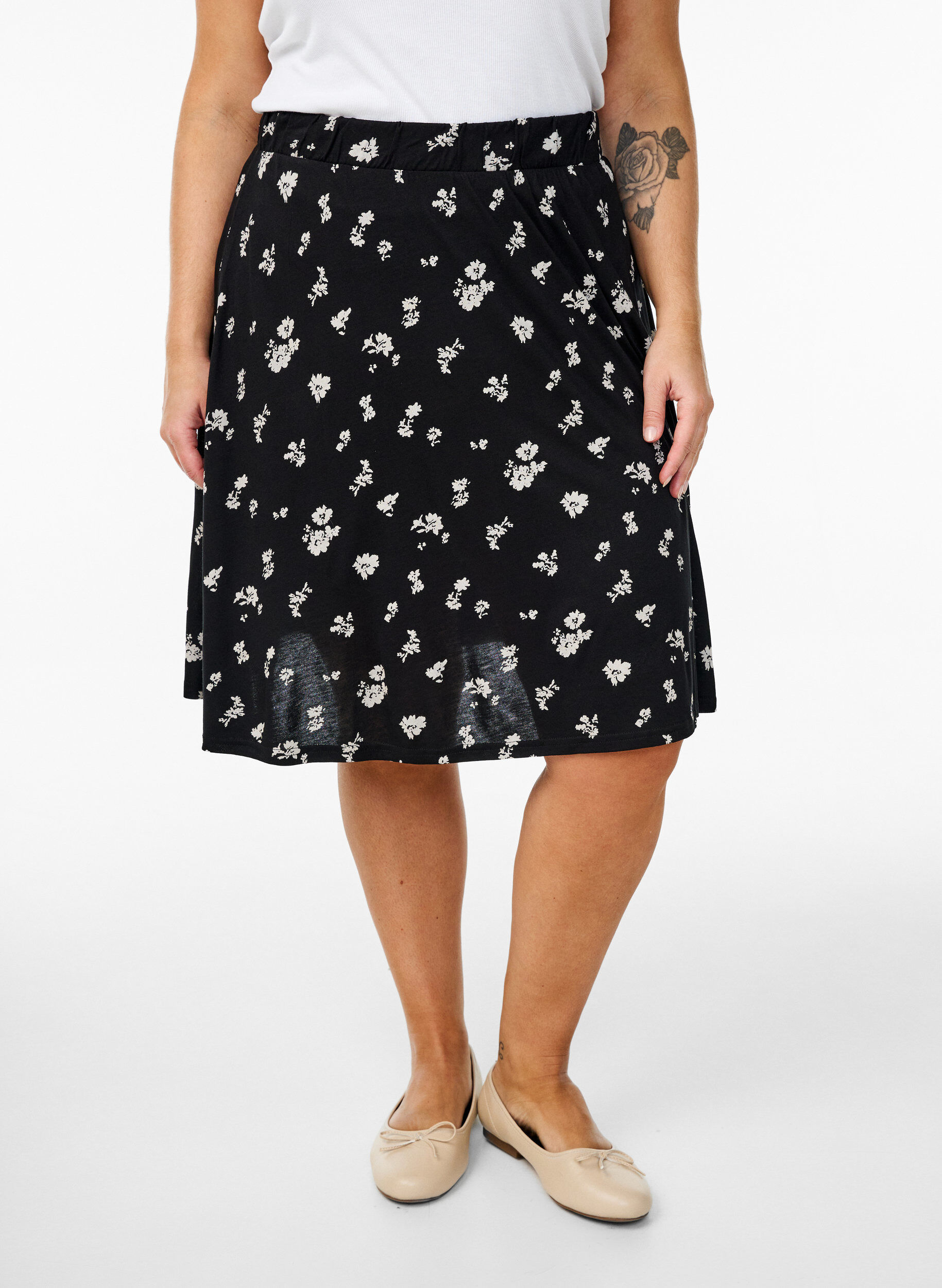 Zizzi 2-pack jupes patineuse en viscose, Noir, Model image number 2