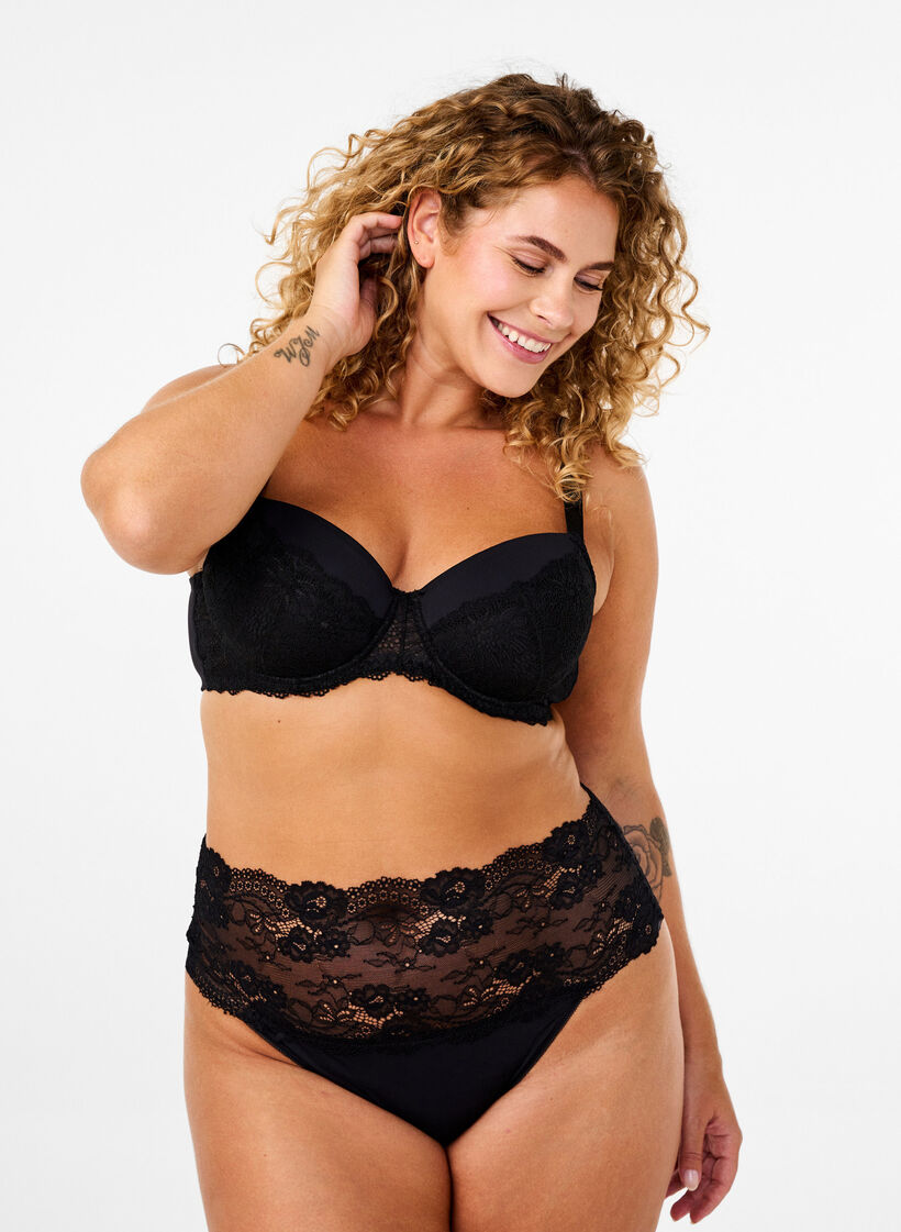 Soutien-gorge avec dentelle et rembourrage, Noir, Model image number 1
