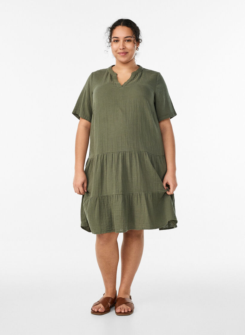 Robe courte &eacute;vas&eacute;e en mousseline de coton, Vert, Model image number 1