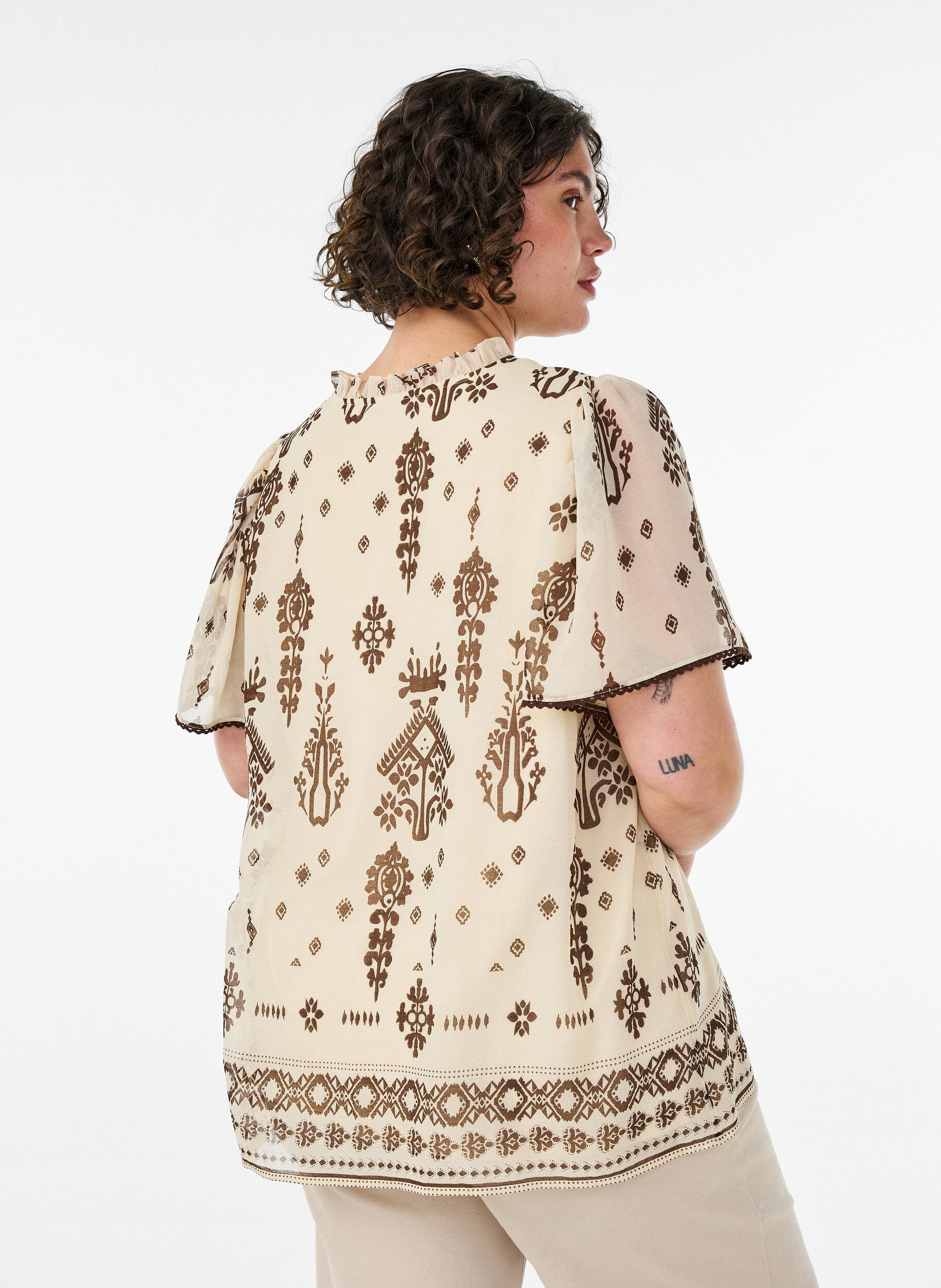 ZizziBlouse &agrave; motifs et bordure en crochet, Beige, Model image number 2