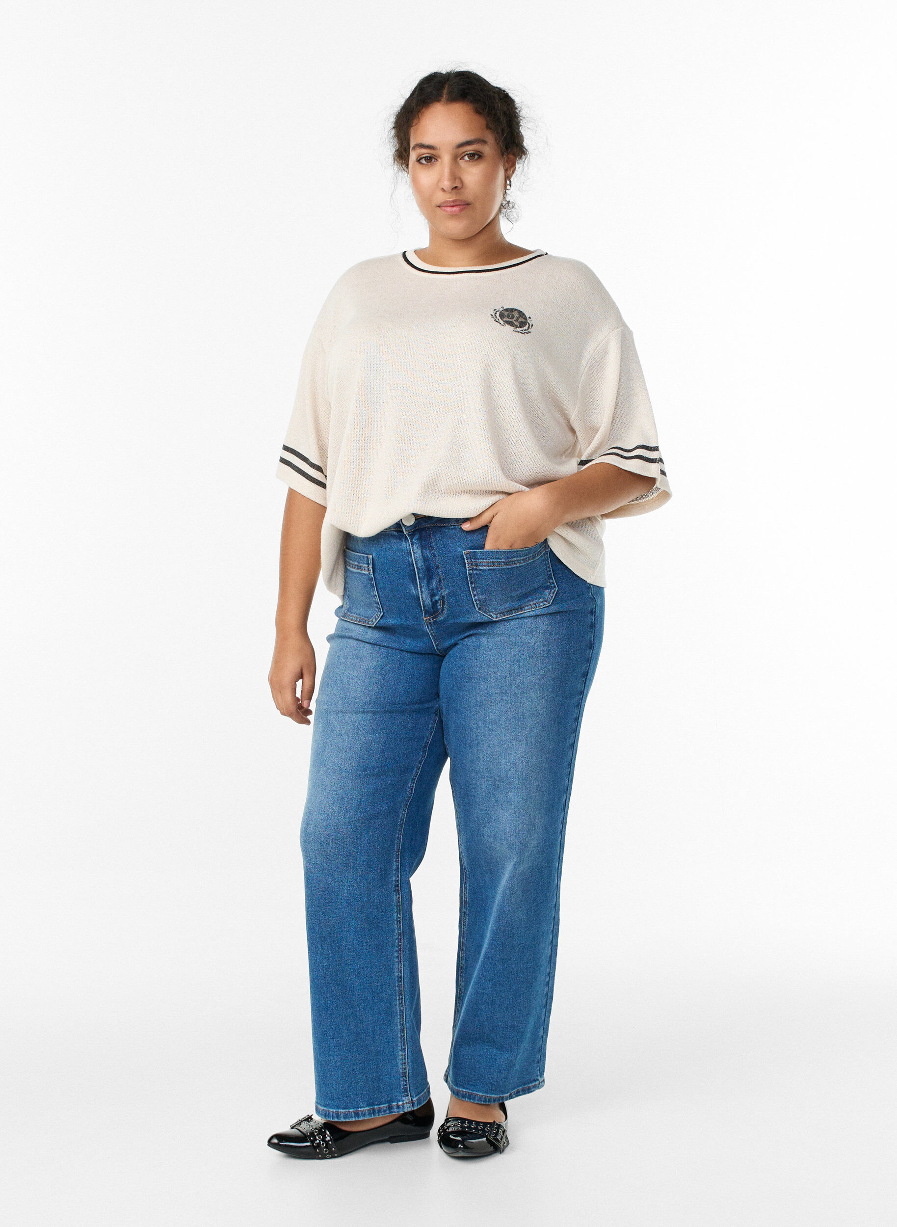 Zizzi Blouse &agrave; manches courtes avec rayures contrastantes, Beige, Model image number 1