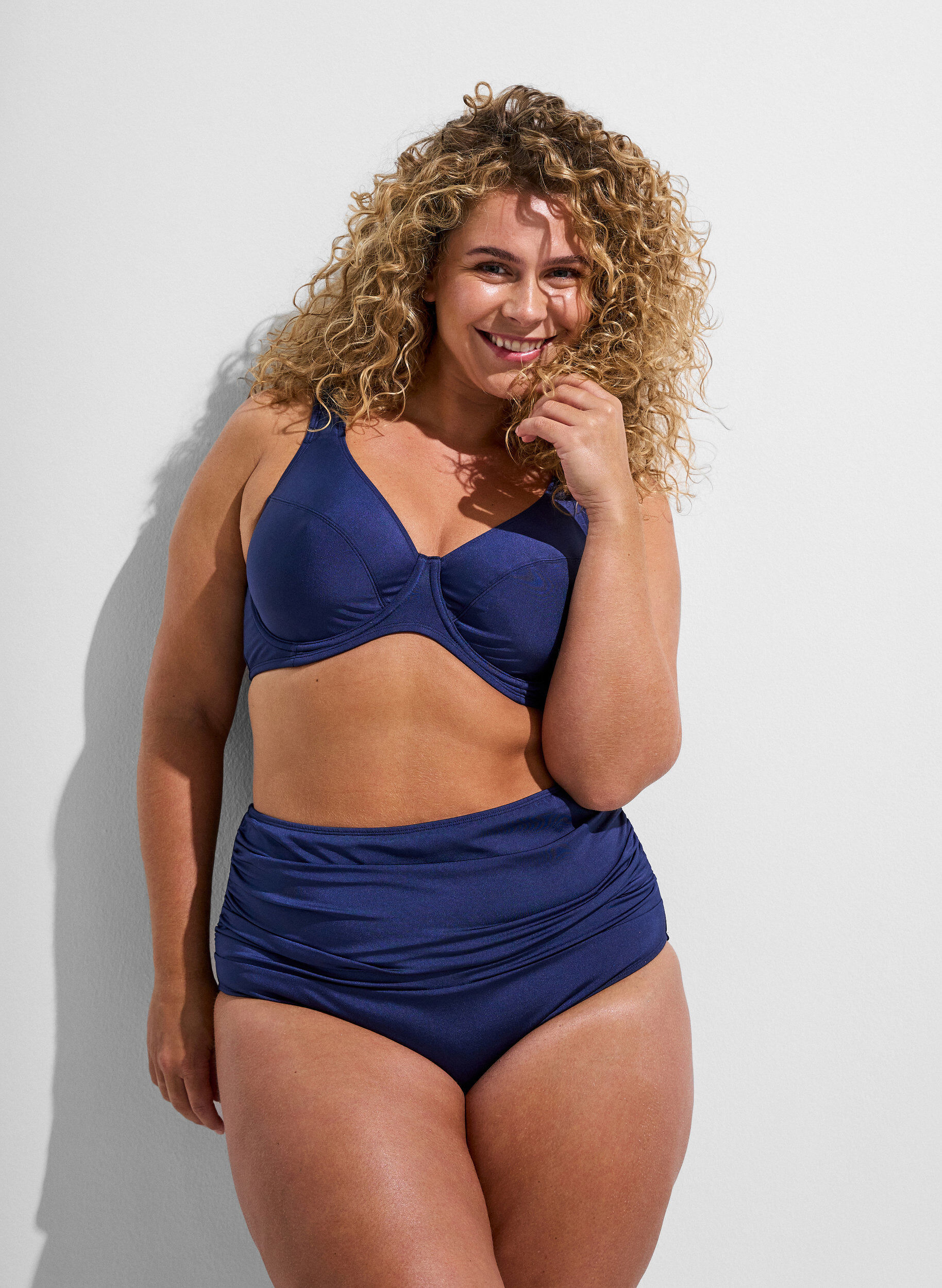 ZizziCulotte de bikini drap&eacute;e taille haute, Bleu, Model image number 0