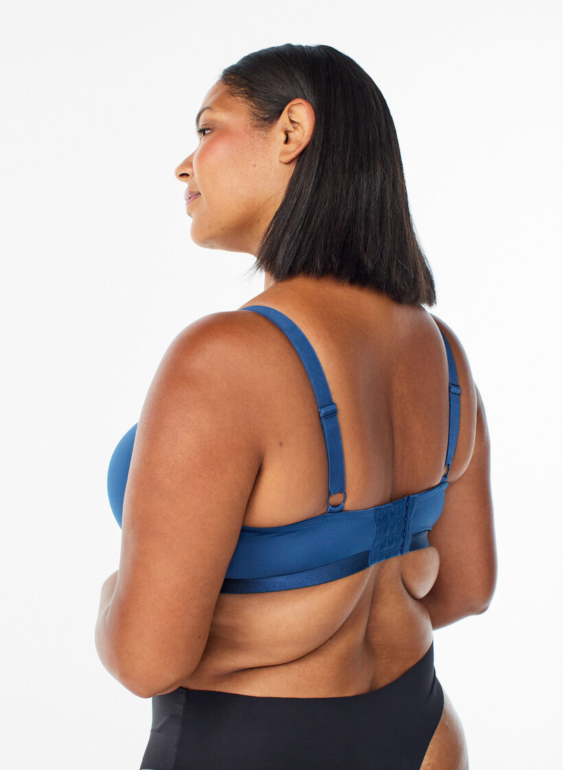 Soutien-gorge moul&eacute; avec maille, Bleu, Model image number 2