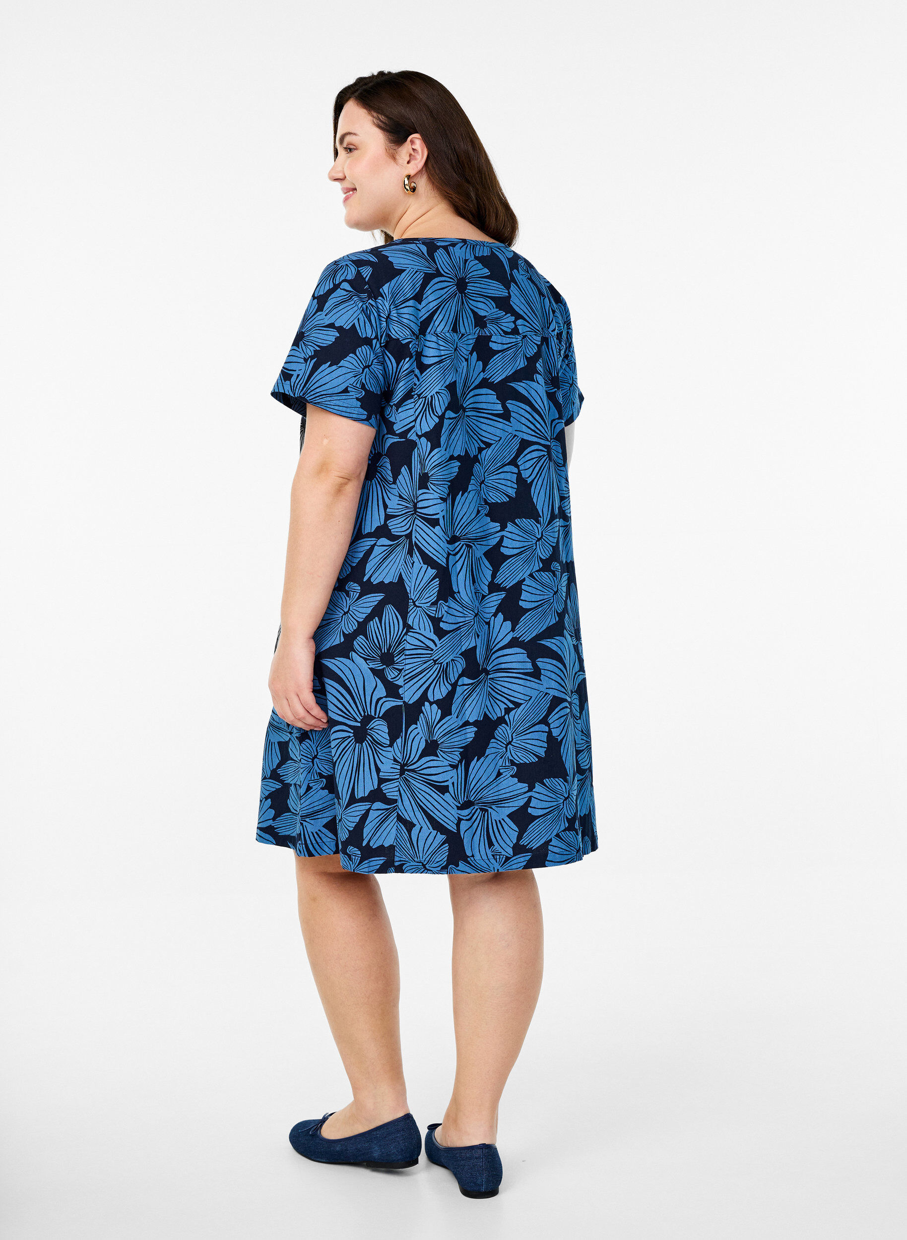 ZizziRobe courte &eacute;vas&eacute;e &agrave; imprim&eacute; floral, Bleu, Model image number 2