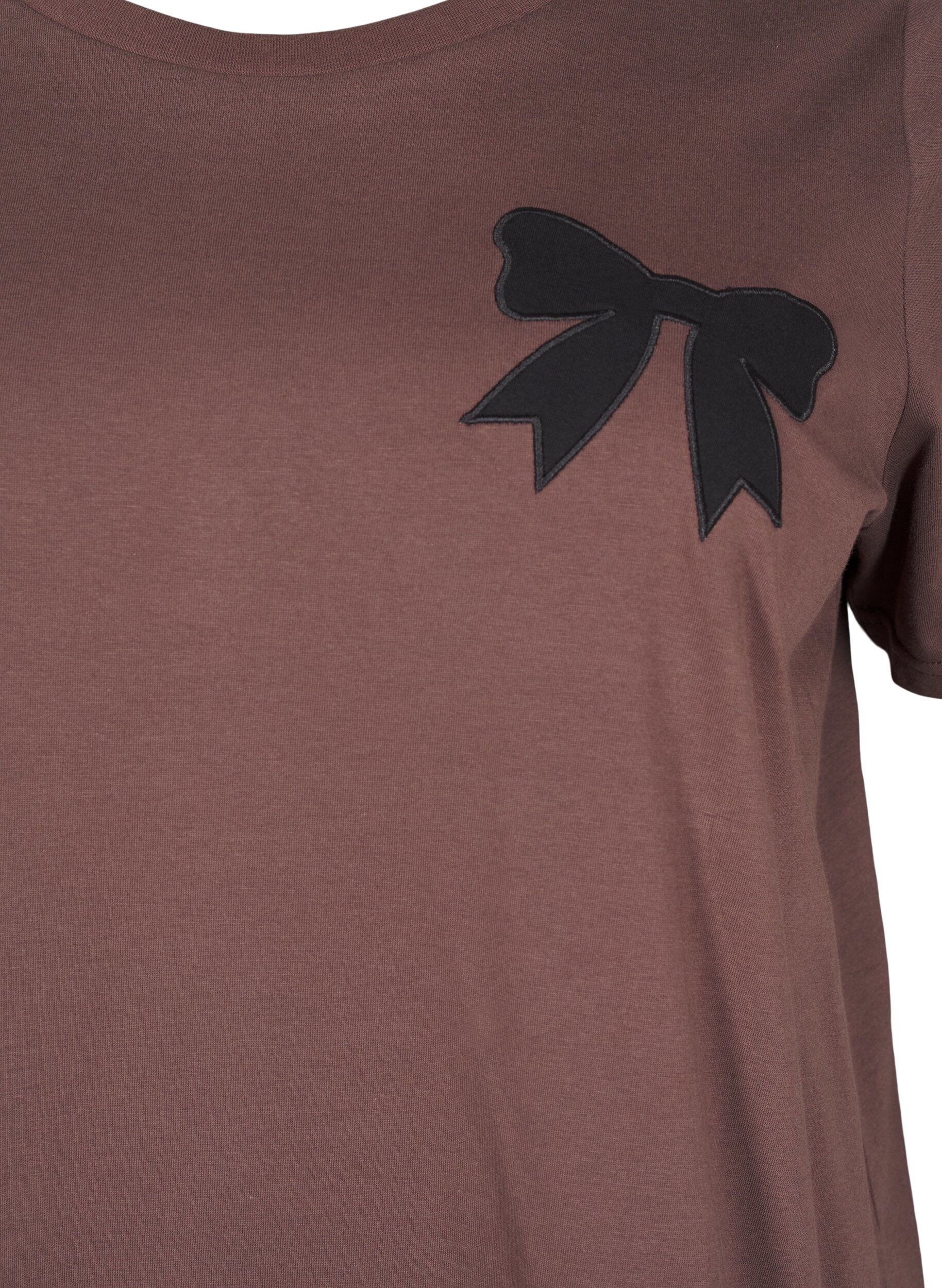 Zizzi T-shirt en coton avec n&oelig;ud papillon, C. Martini W. Black, Packshot image number 2