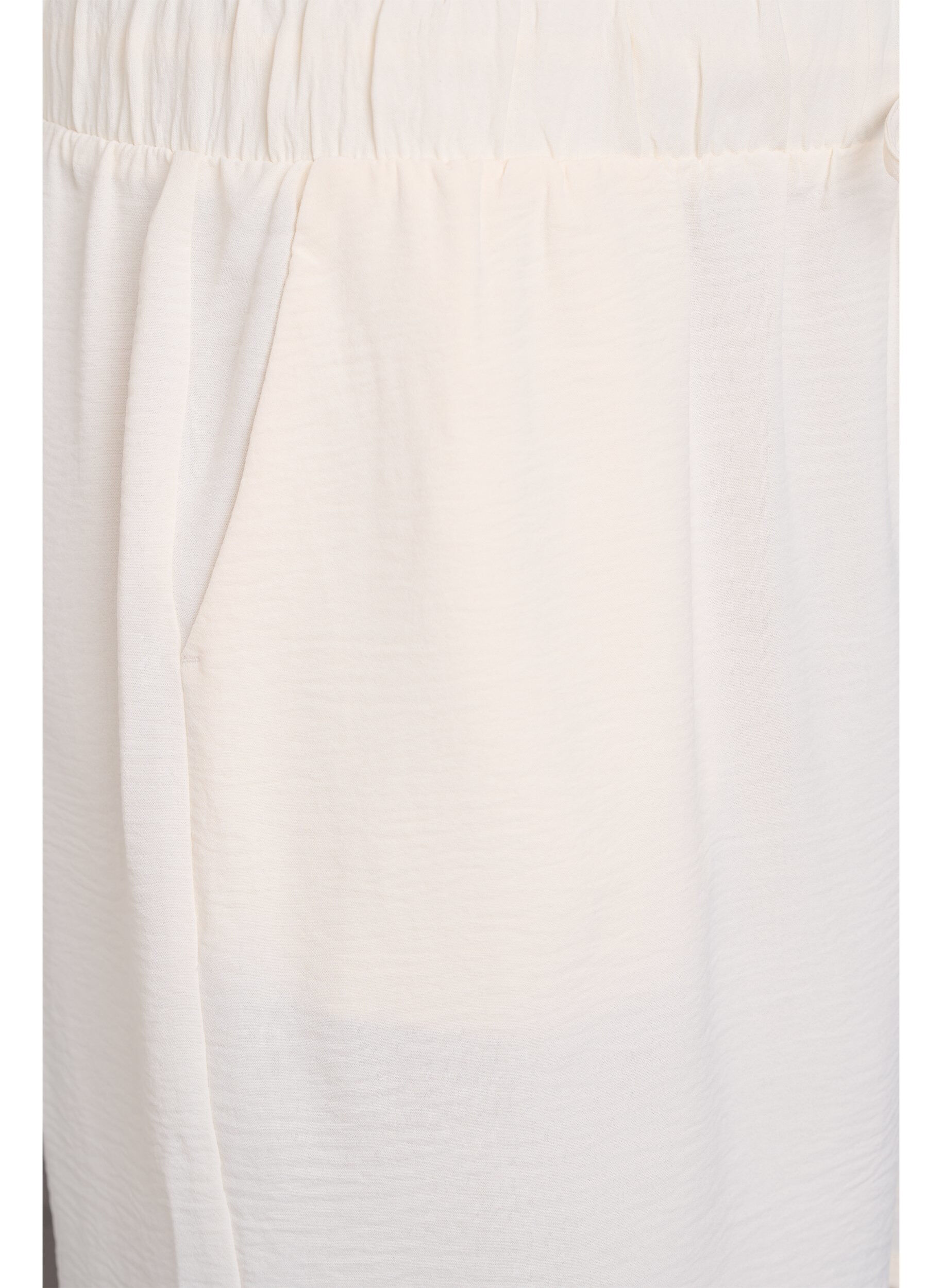 Zizzi Short avec poches et ceinture &eacute;lastique, Vanille, Packshot image number 2