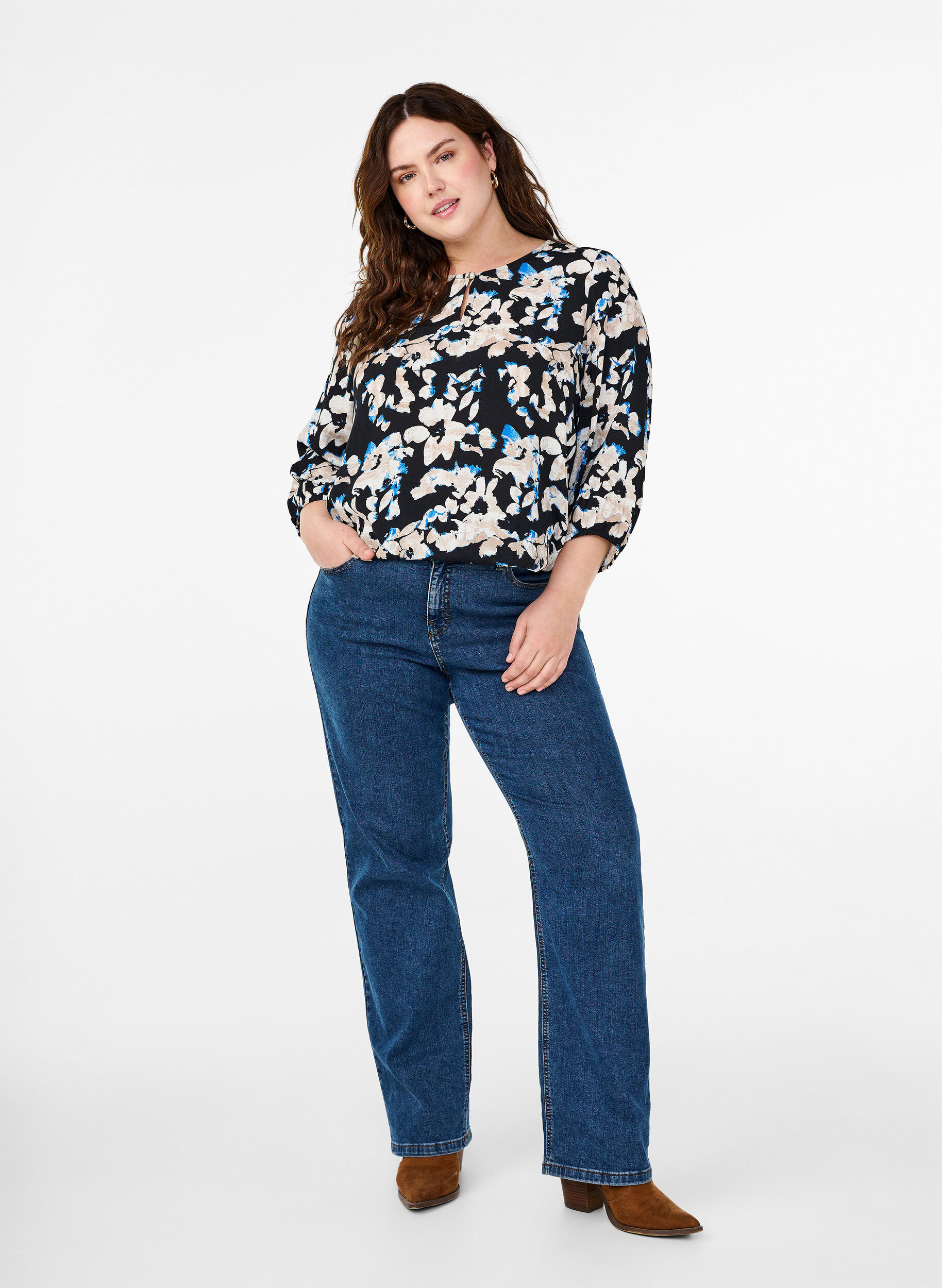 Zizzi Chemisier en viscose avec imprim&eacute; et tablier, Noir, Model image number 1