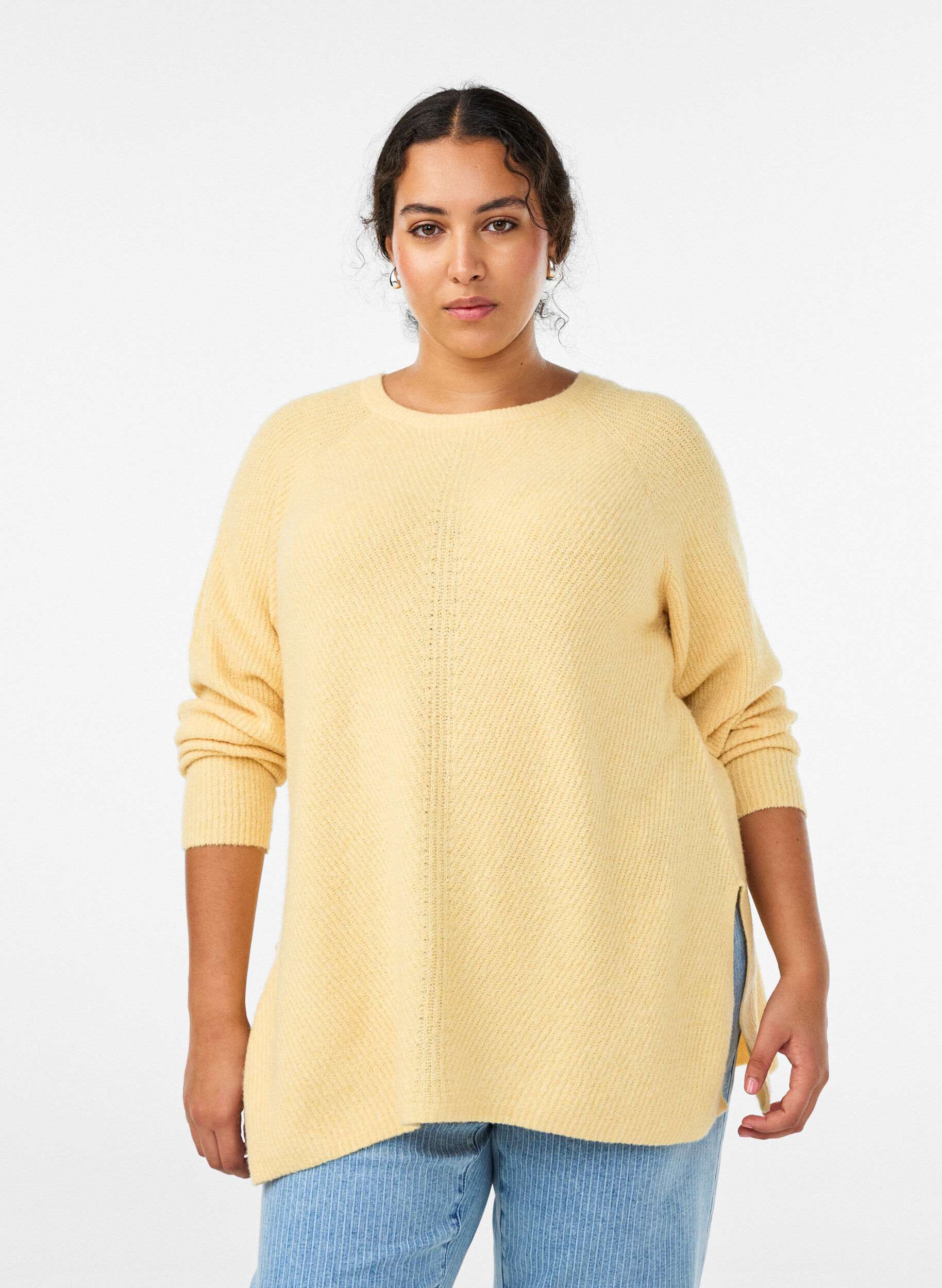 Pull en maille &agrave; motif diagonal et manches raglan, Jaune clair, Model