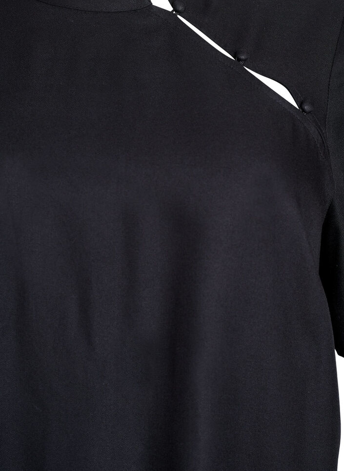 Blouse à manches courtes avec boutonnage en diagonale, Noir, Packshot