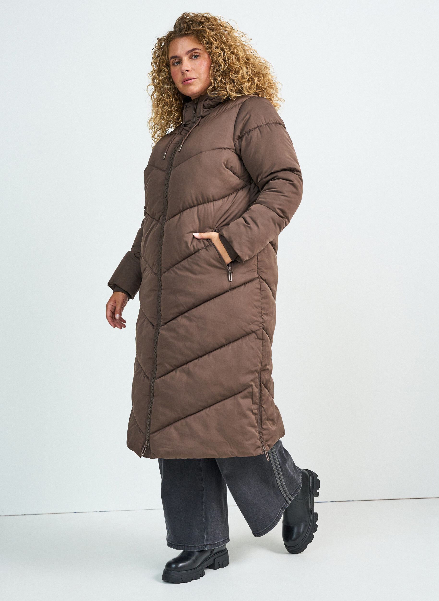 ZizziDoudoune longue avec capuche et poches, Marron, Model image number 0