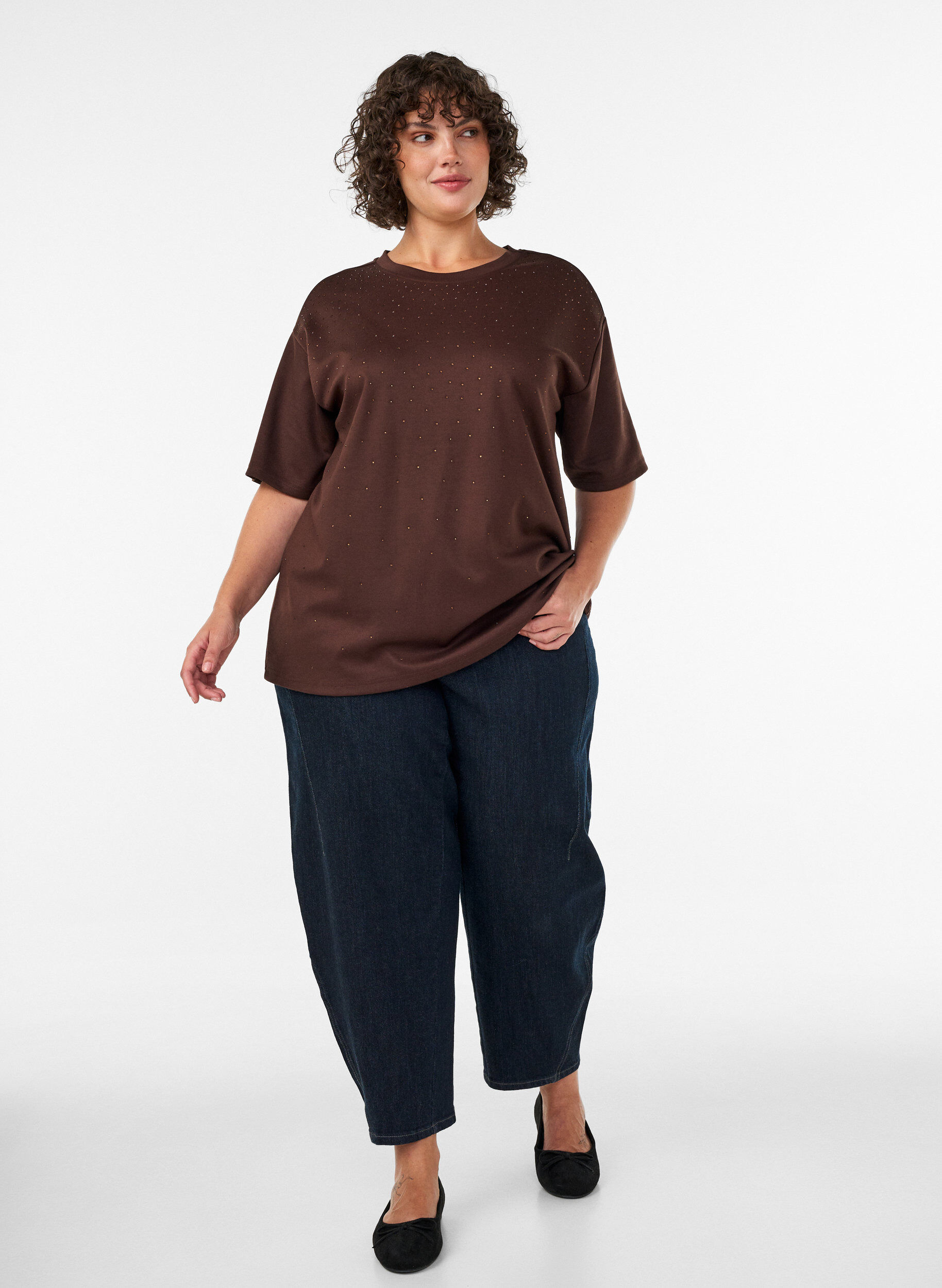 ZizziT-shirt avec strass et col rond, Marron, Model image number 1