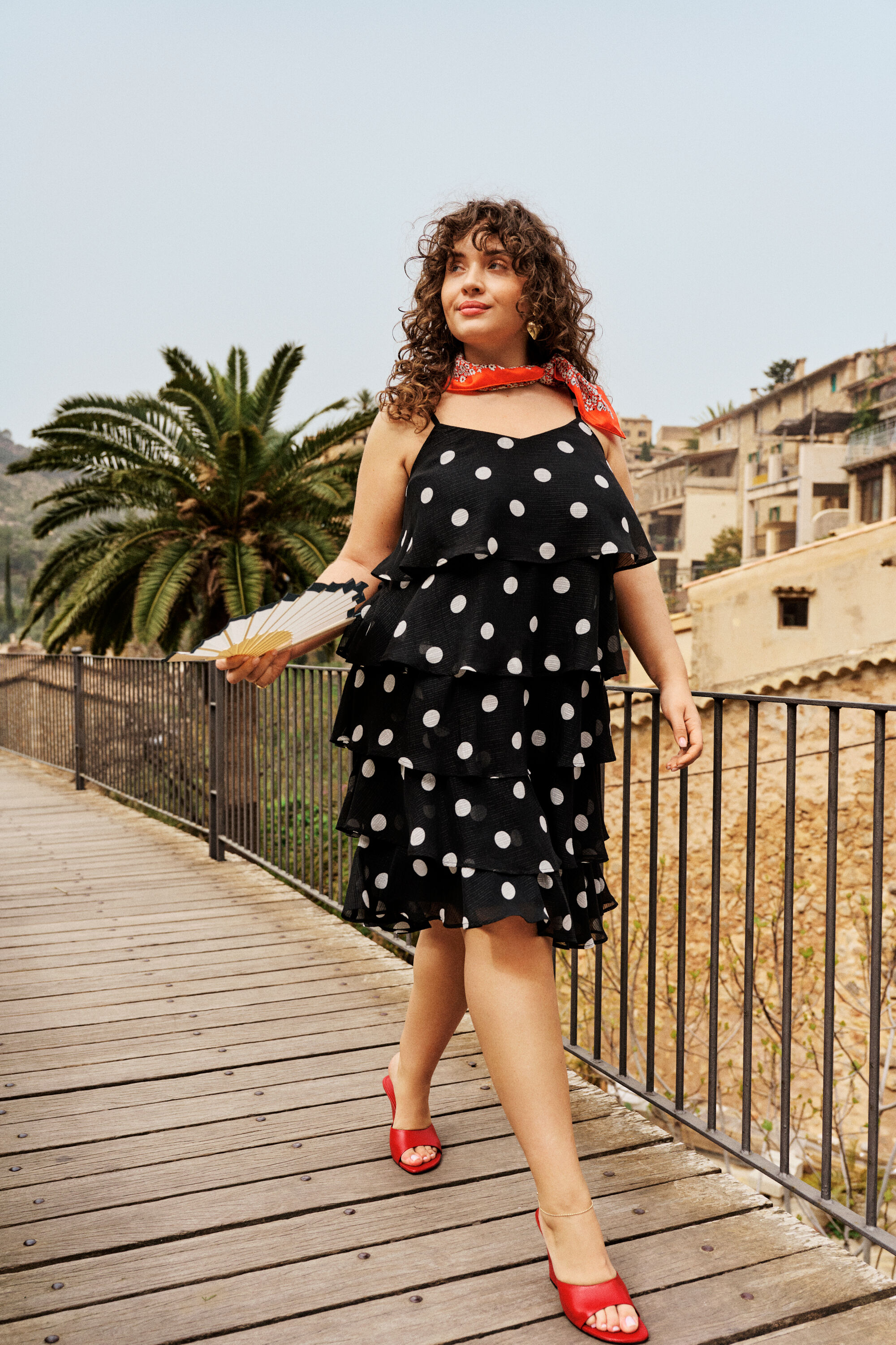 Zizzi&Eacute;l&eacute;gance &agrave; pois avec du caract&egrave;re, , Model