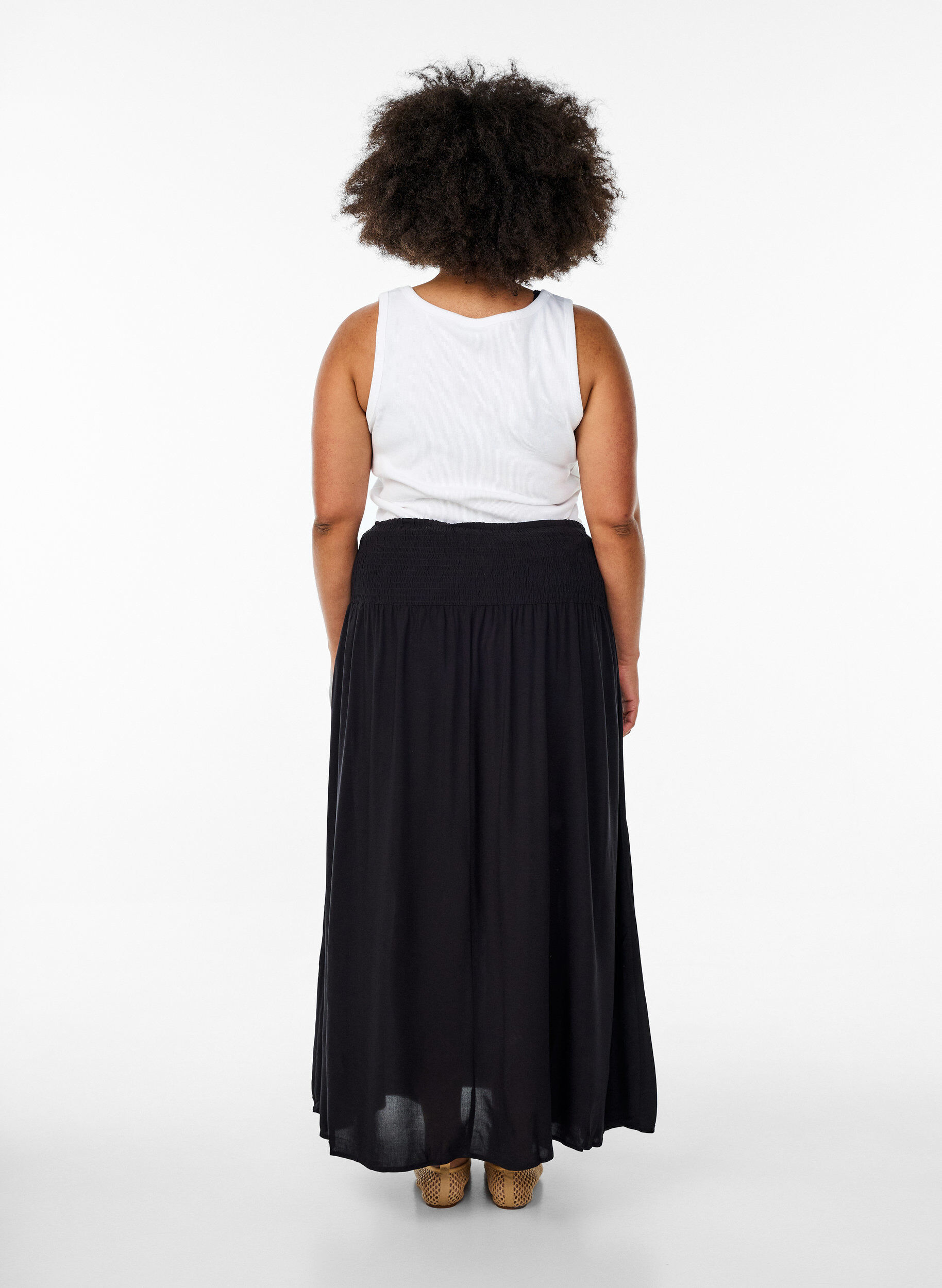 ZizziJupe longue en viscose avec smocks, Noir, Model image number 2