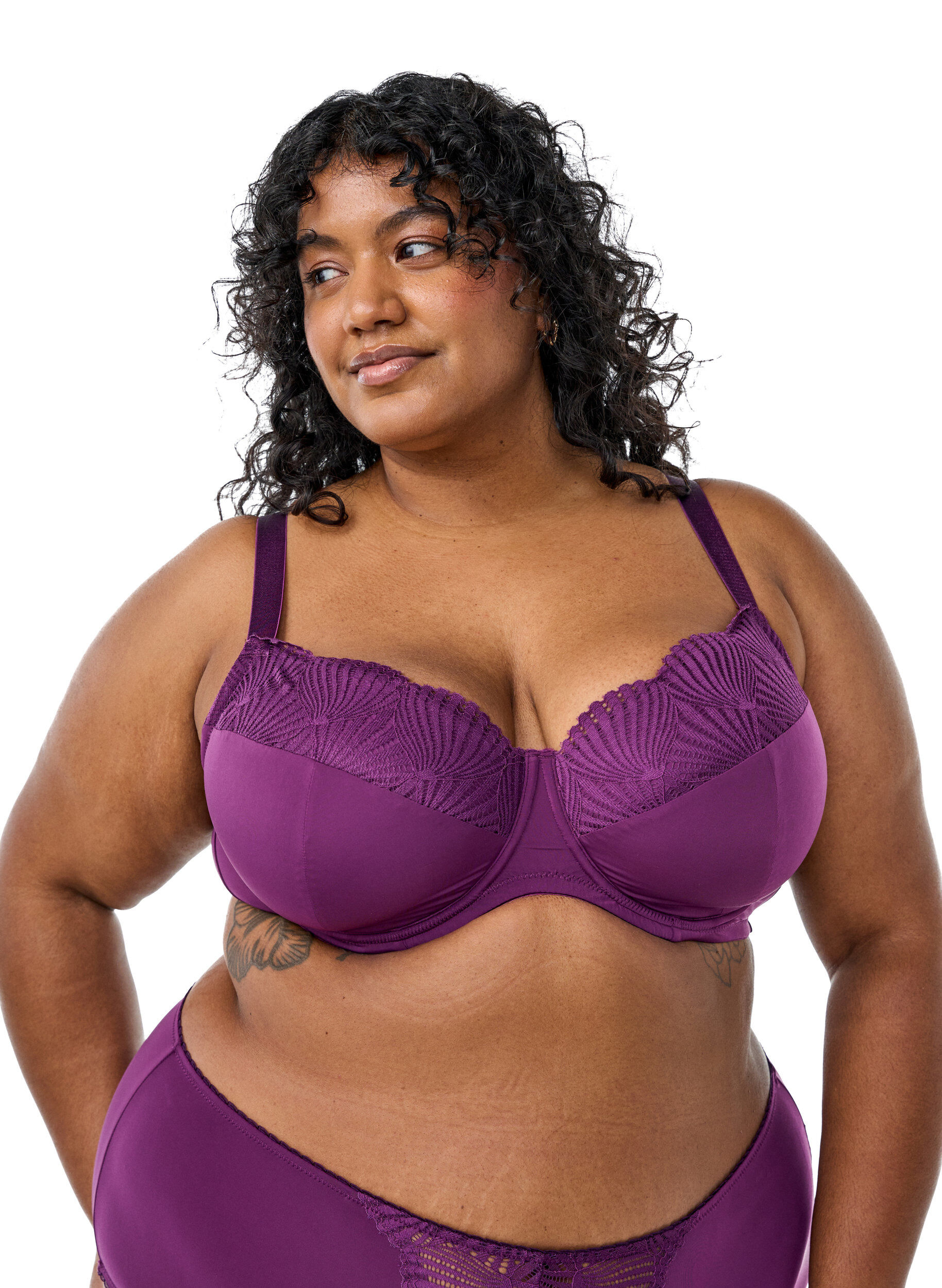 Zizzi Soutien-gorge rembourr&eacute; avec d&eacute;tail en dentelle, Bordeaux fonc&eacute;, Model image number 0