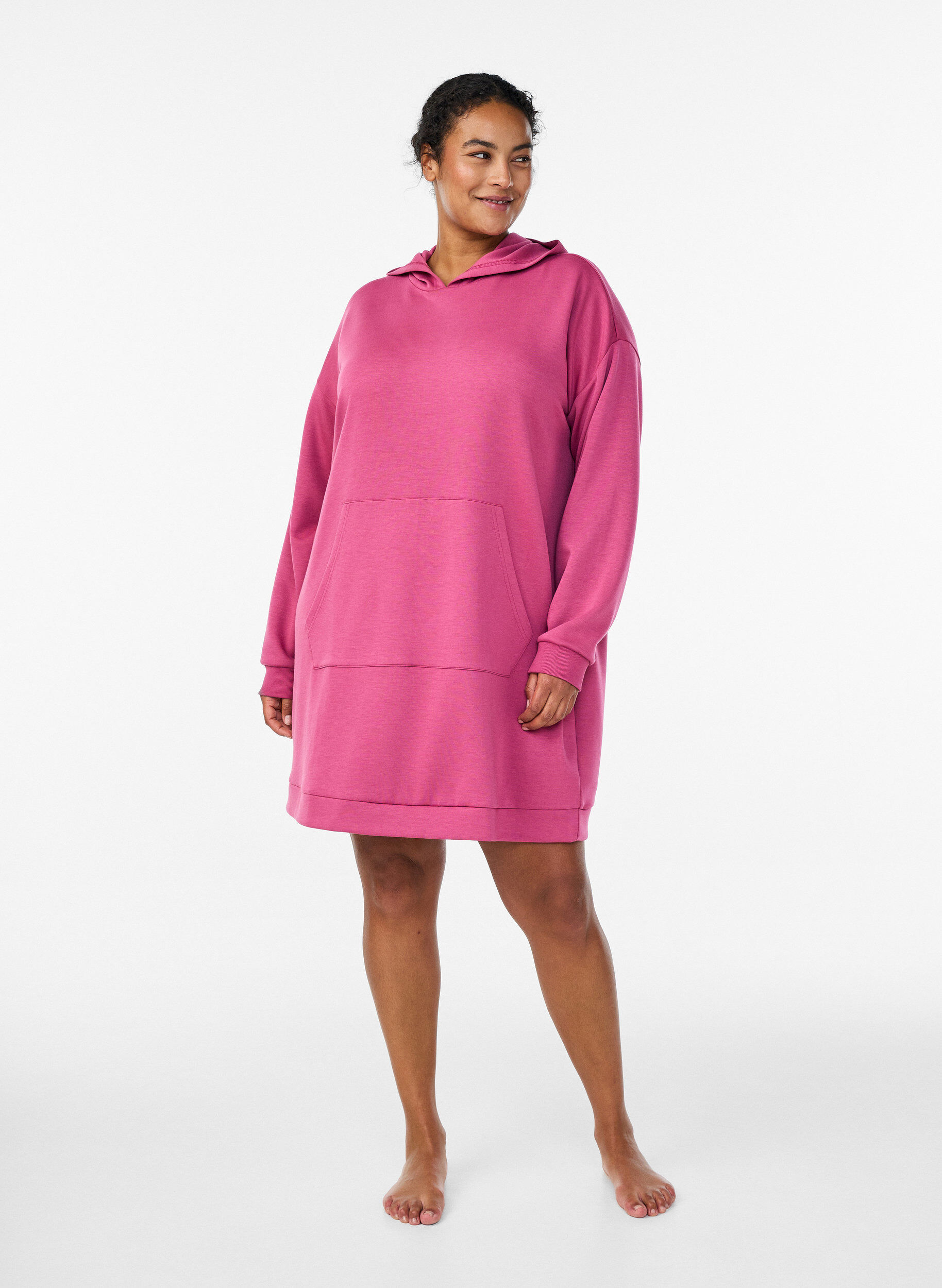 Zizzi Robe sweat courte &agrave; capuche avec poche kangourou, Rose, Model image number 1