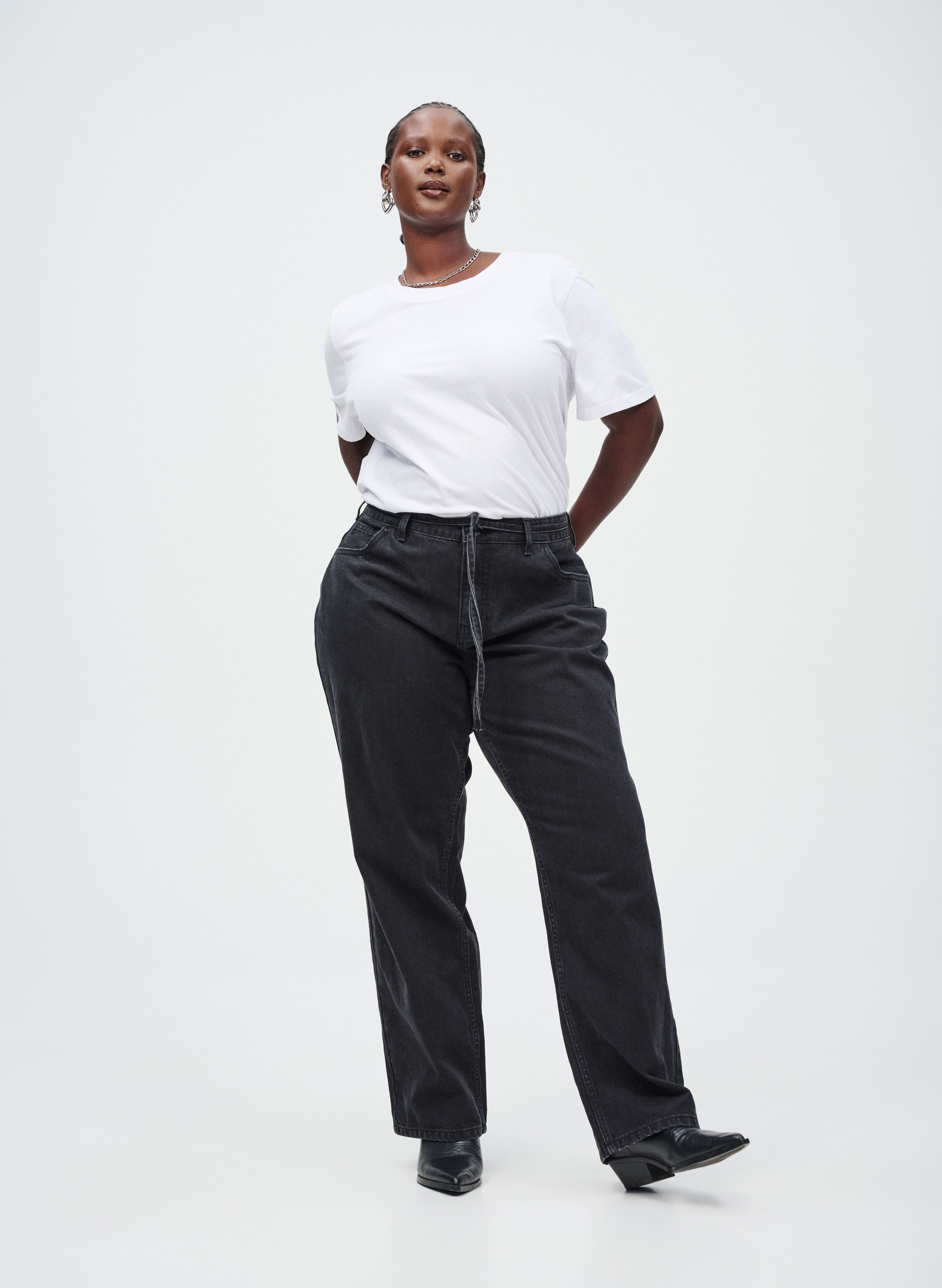 Jeans avec lacets, , Model