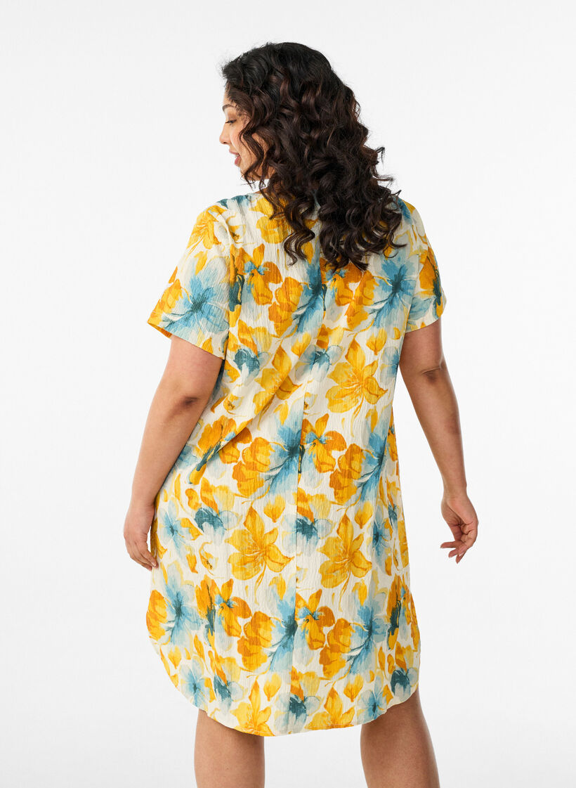 Robe courte avec texture froiss&eacute;e et manches courtes, Jaune, Model image number 2