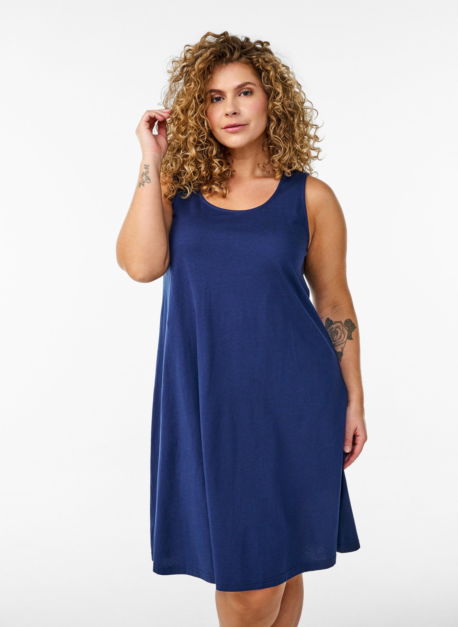Zizzi Robe &eacute;vas&eacute;e sans manches, Bleu, Model image number 0