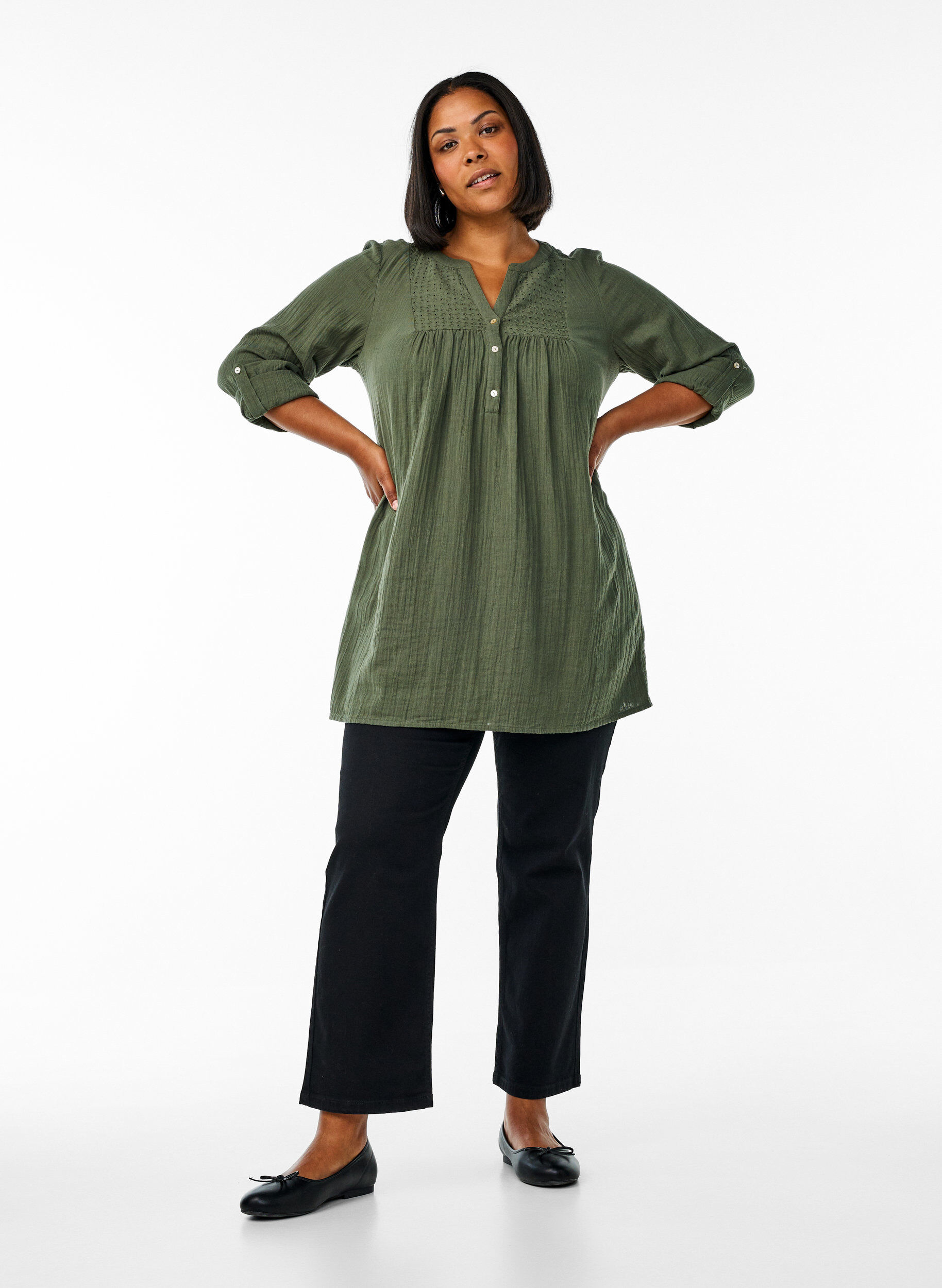 Zizzi Tunique en mousseline de coton avec broderie anglaise, Vert, Model image number 1