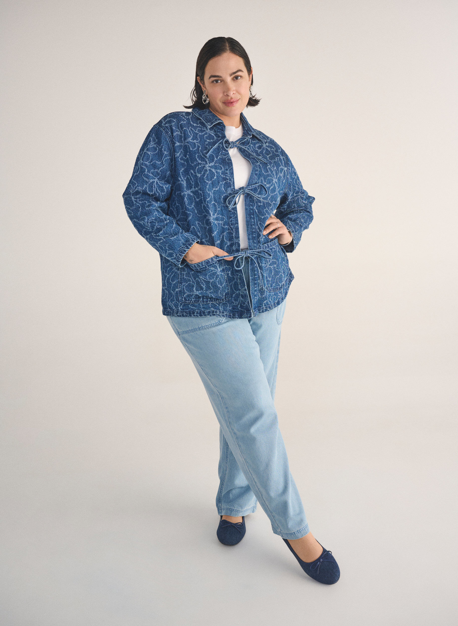 Zizzi Jean taille haute avec ceinture &agrave; nouer, Bleu Clair, Image image number 0