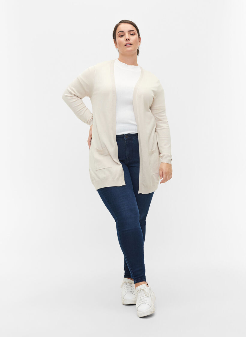 Long cardigan tricot&eacute; dans un m&eacute;lange de viscose, Beige, Model image number 1