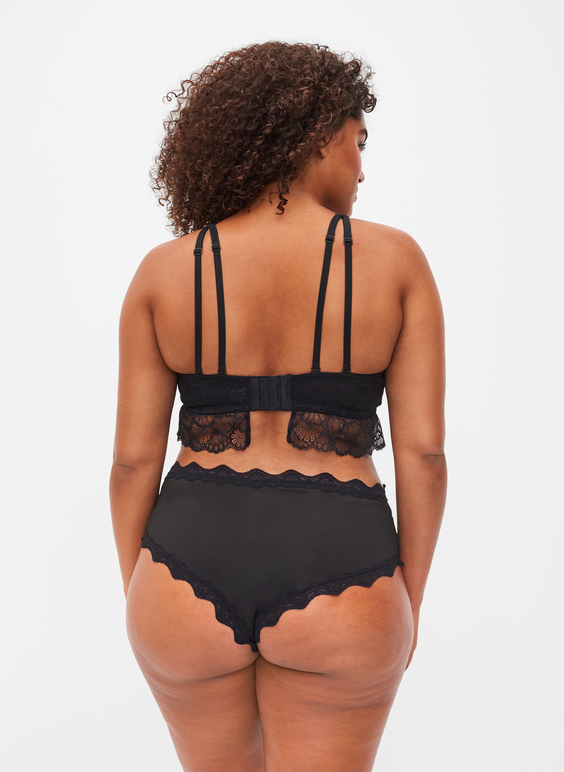 Zizzi Soutien-gorge en dentelle &agrave; armature et maille, Black, Model image number 1