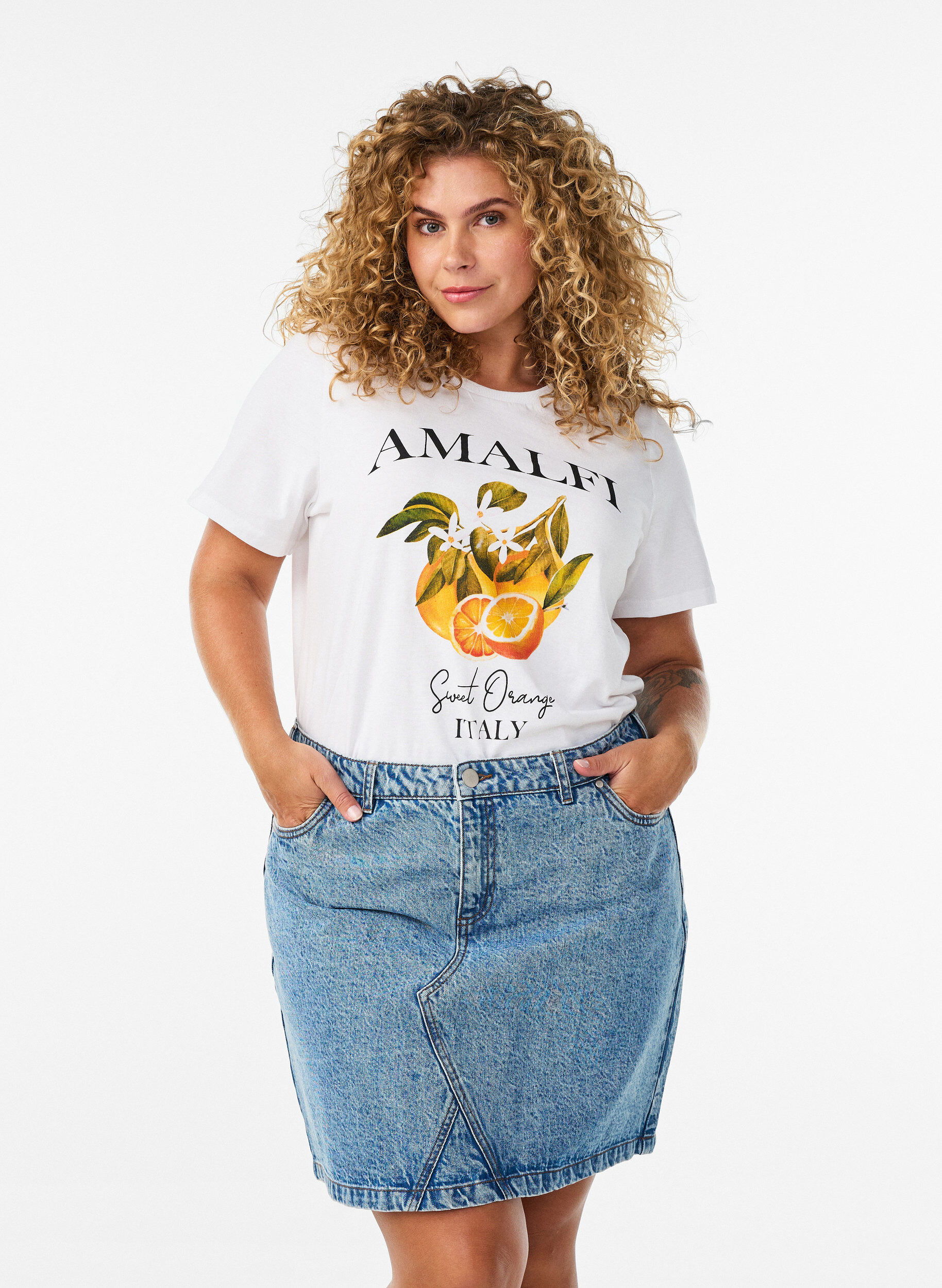 Jupe courte en jean avec poches, Bleu Clair, Model