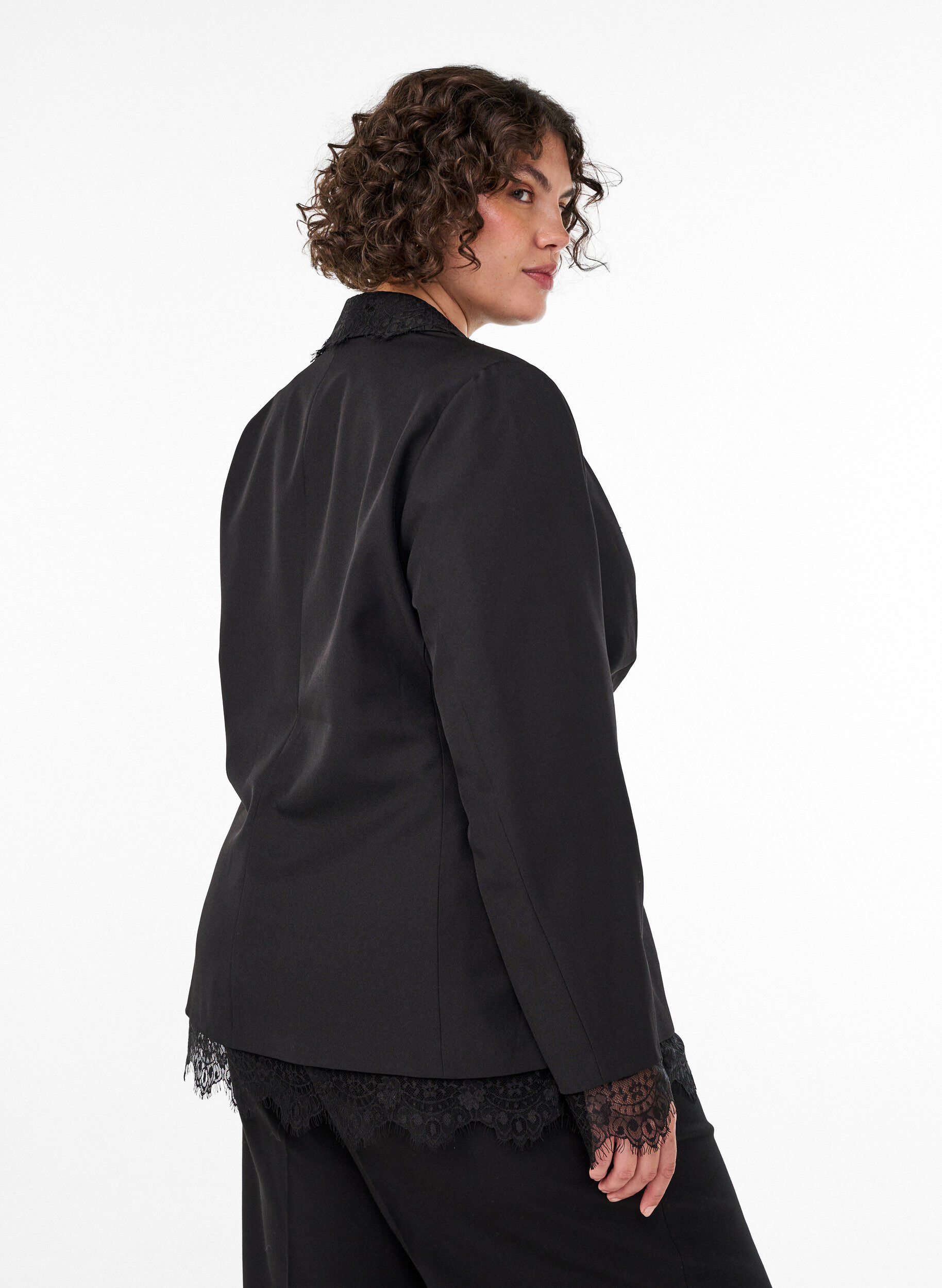 ZizziBlazer avec finitions en dentelle, Noir, Model image number 2