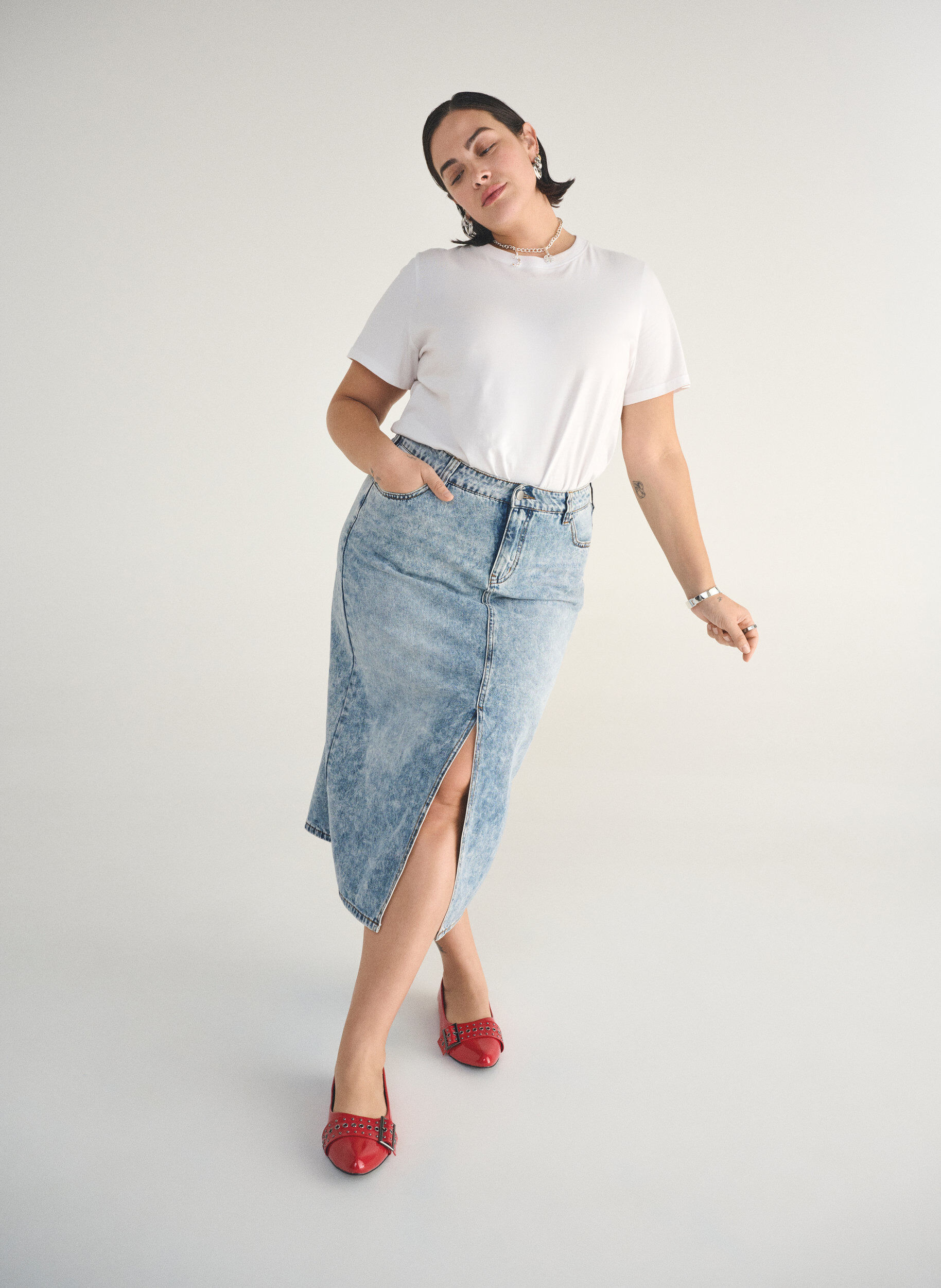 Zizzi Jupe maxi en denim avec fente avant, Bleu Clair, Image image number 0