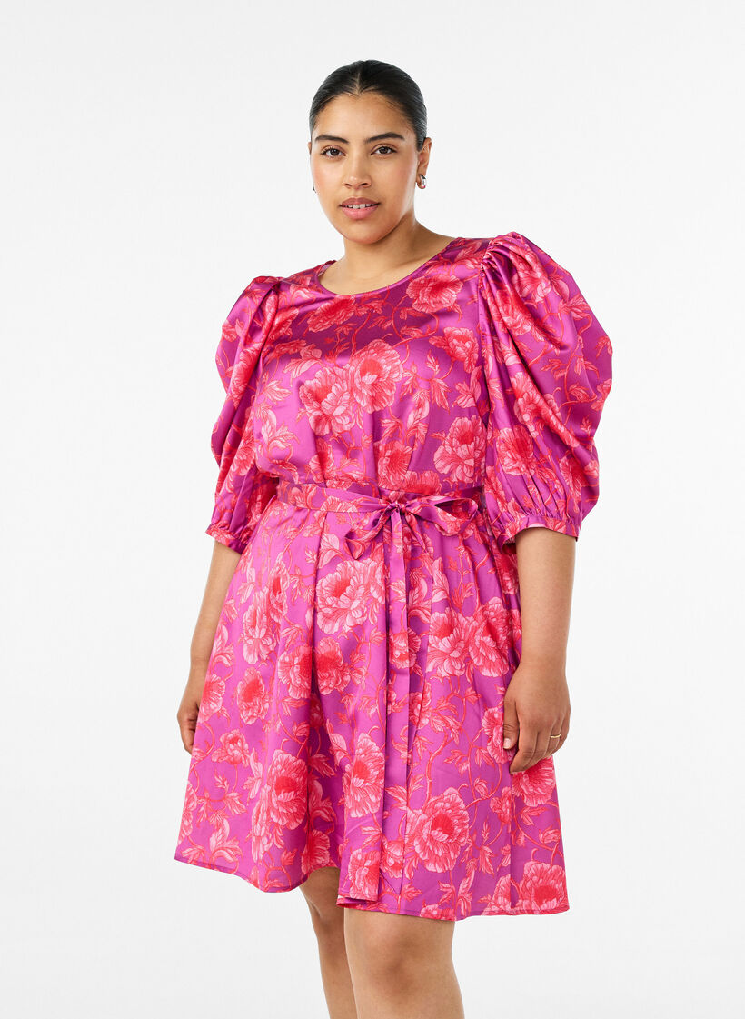 Robe &agrave; fleurs avec manches bouffantes et ceinture &agrave; nouer, Rose, Model image number 0