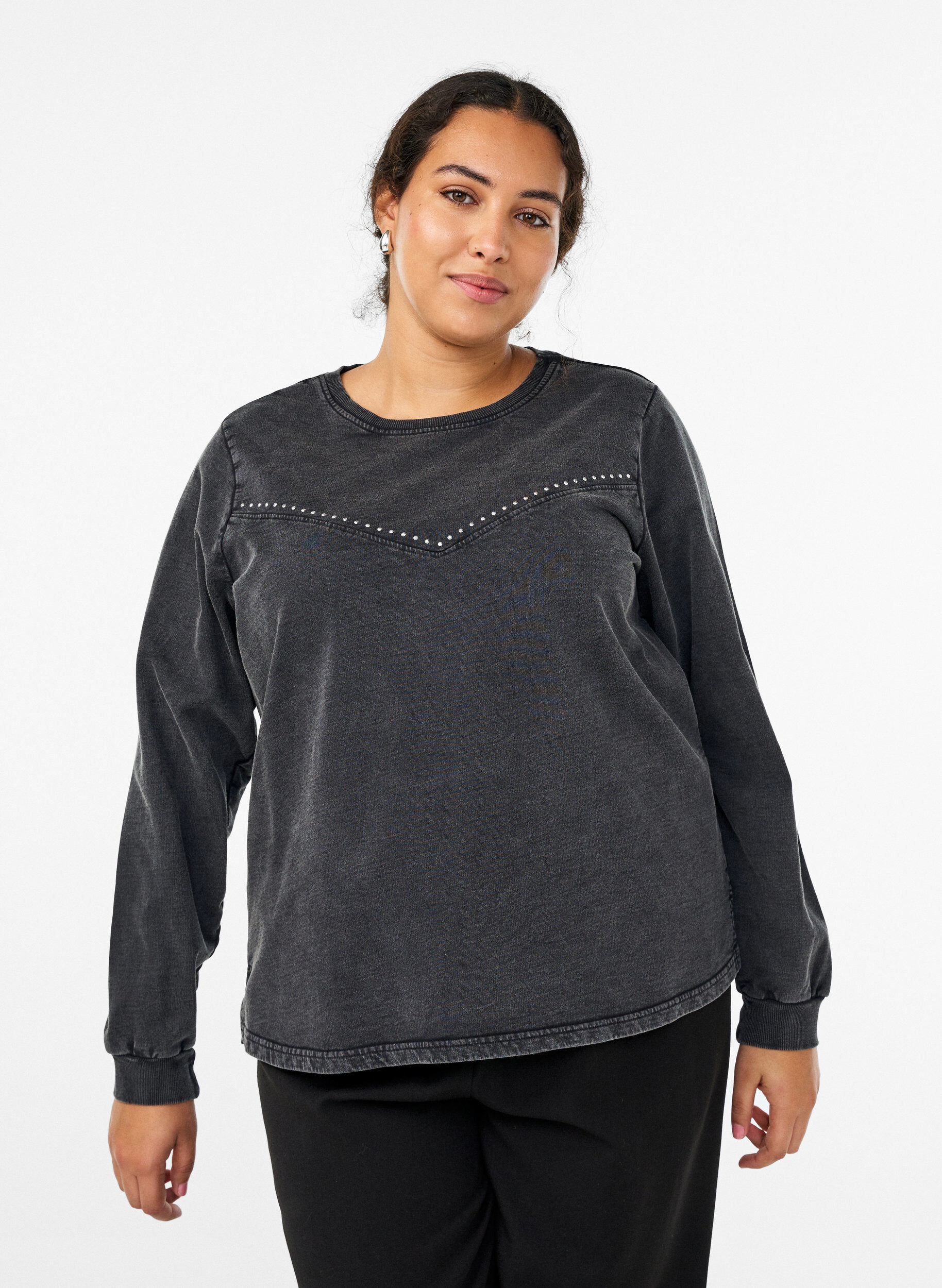 Sweatshirt avec strass et effet d&eacute;lav&eacute;, Gris anthracite, Model