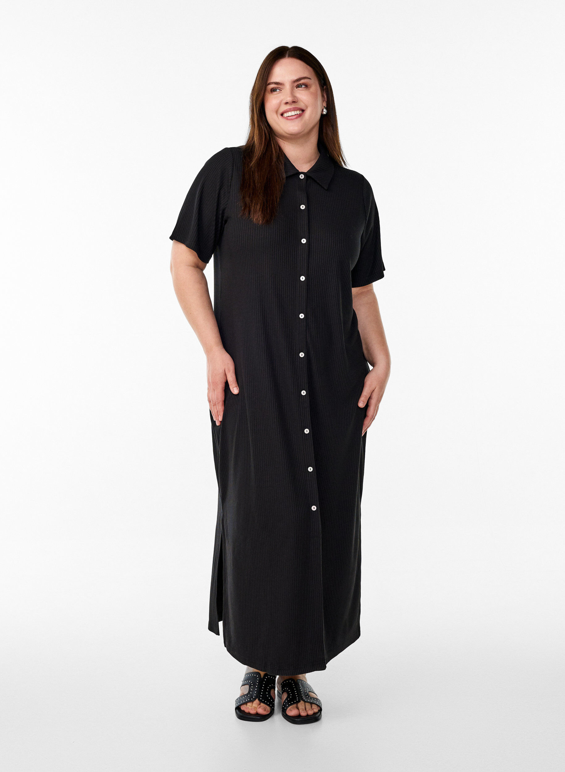 Robe maxi en jersey avec col et manches courtes., Noir, Model